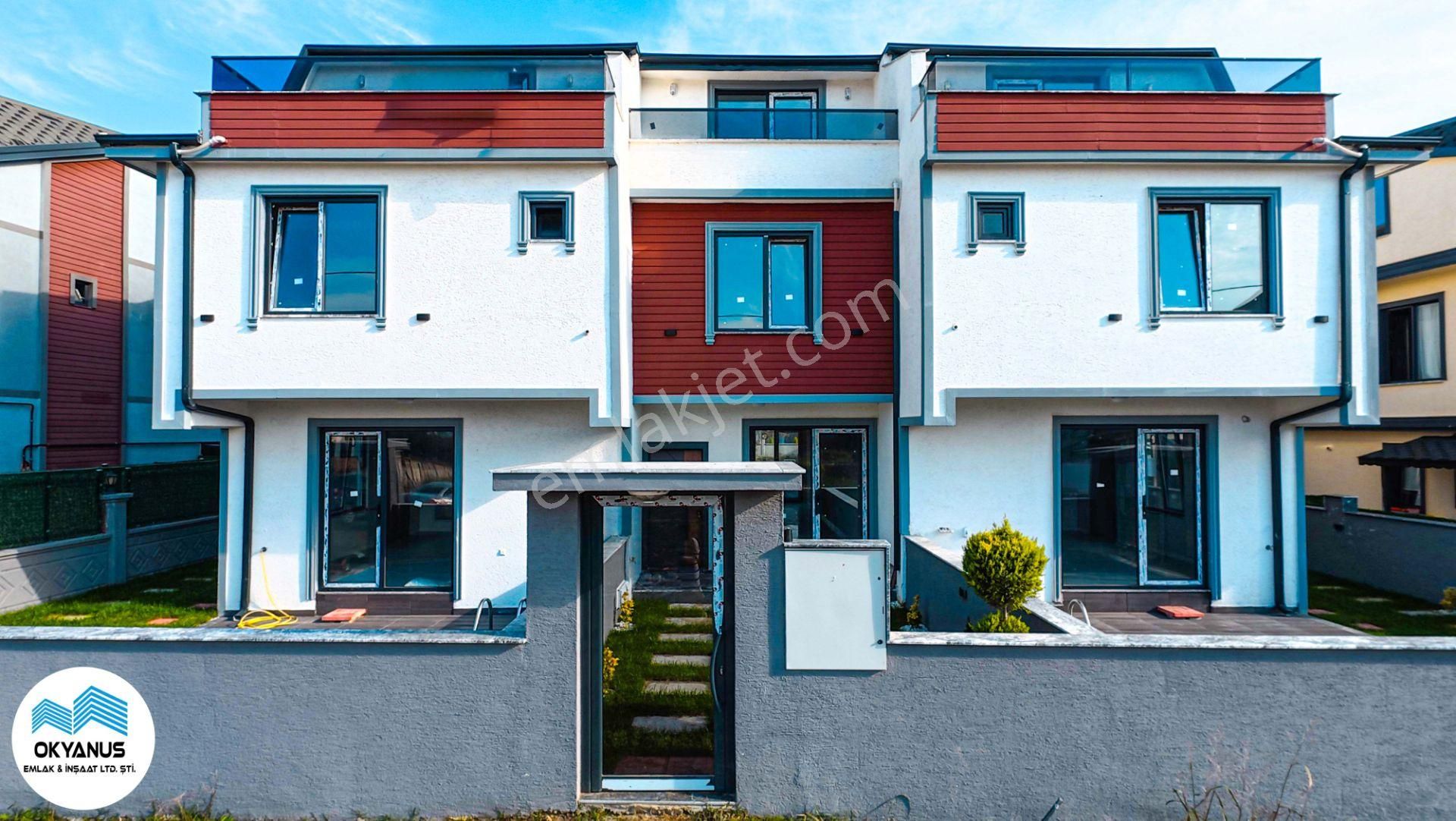 Sakarya Kocaalide Müstakil Havuz Ve Bahçe Kullanımlı Villa!!!