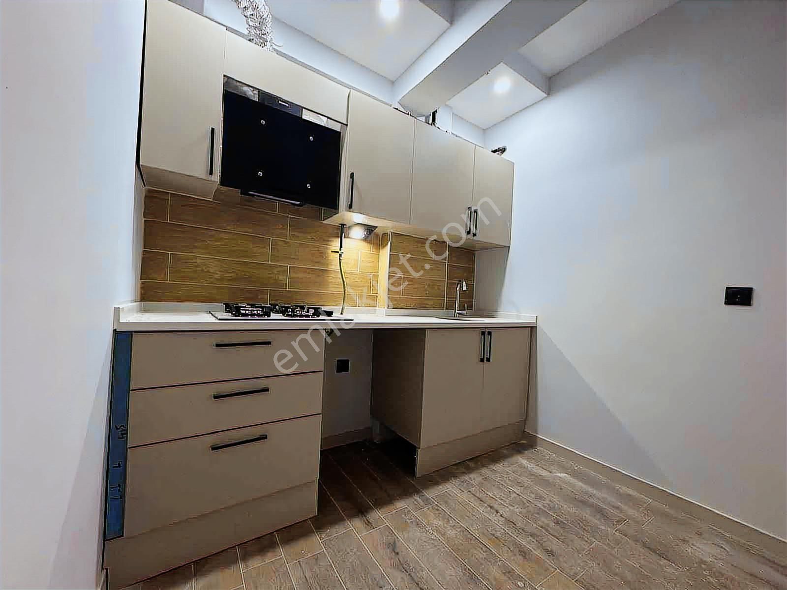 Sütlüce Mh İçem Kapısı Yanı Ayrımutfaklı Geniş Kiralık 1+1 Daire - Görsel 11