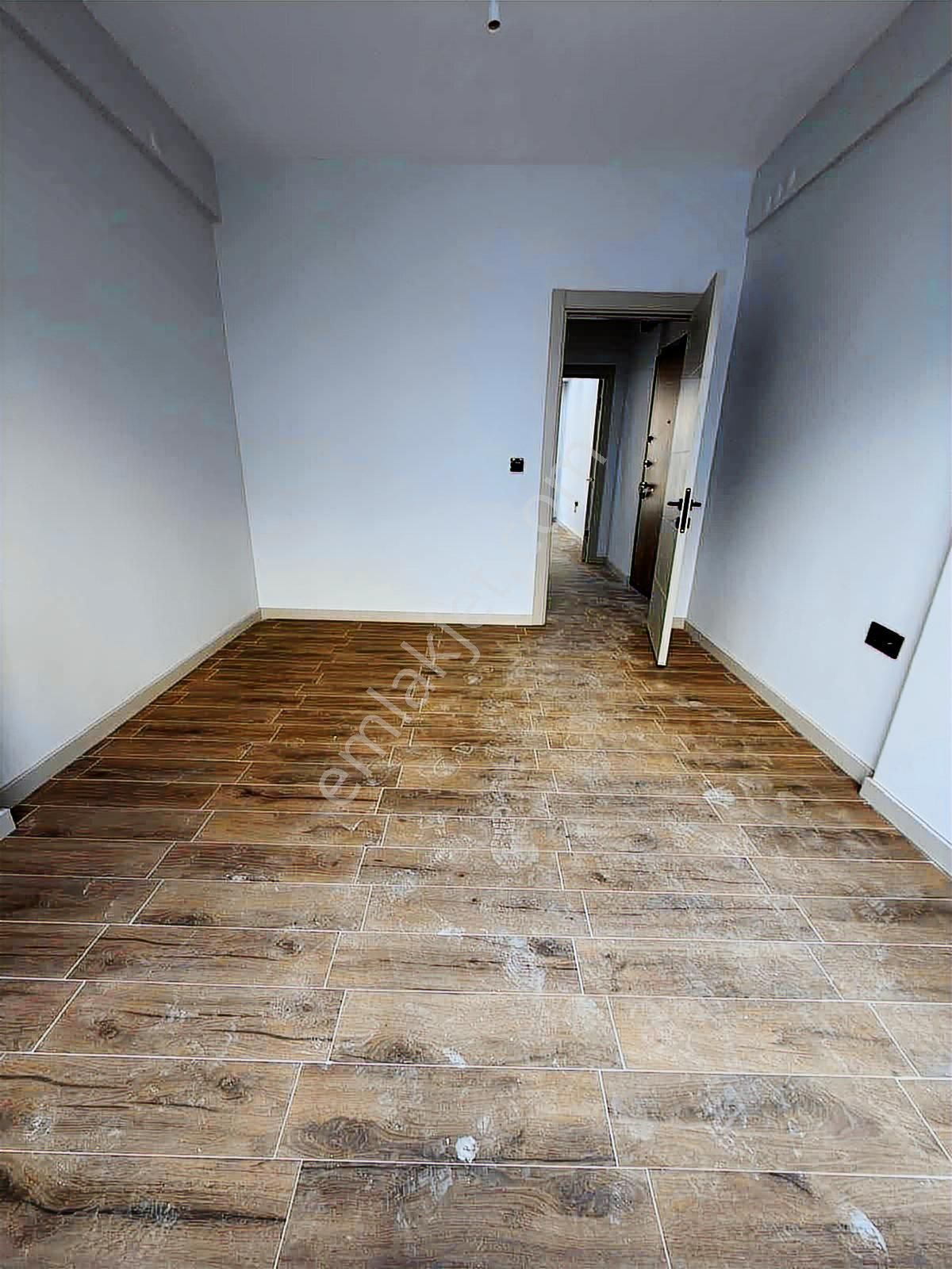 Sütlüce Mh İçem Kapısı Yanı Ayrımutfaklı Geniş Kiralık 1+1 Daire - Görsel 5