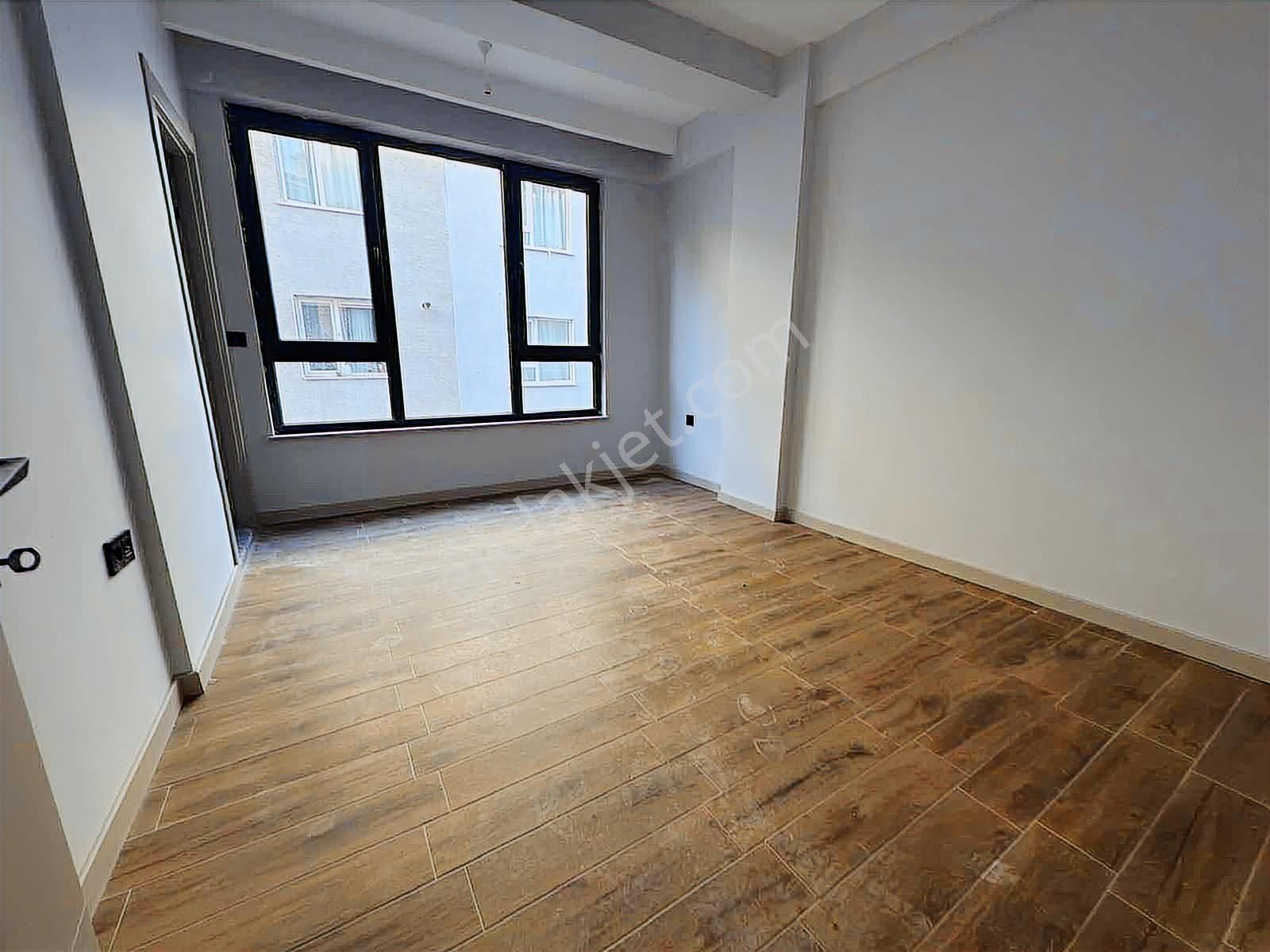 Sütlüce Mh İçem Kapısı Yanı Ayrımutfaklı Geniş Kiralık 1+1 Daire - Görsel 13