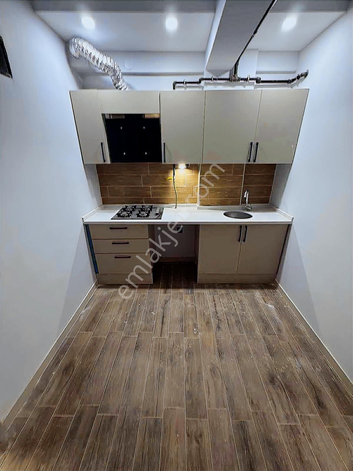 Sütlüce Mh İçem Kapısı Yanı Ayrımutfaklı Geniş Kiralık 1+1 Daire - Görsel 17