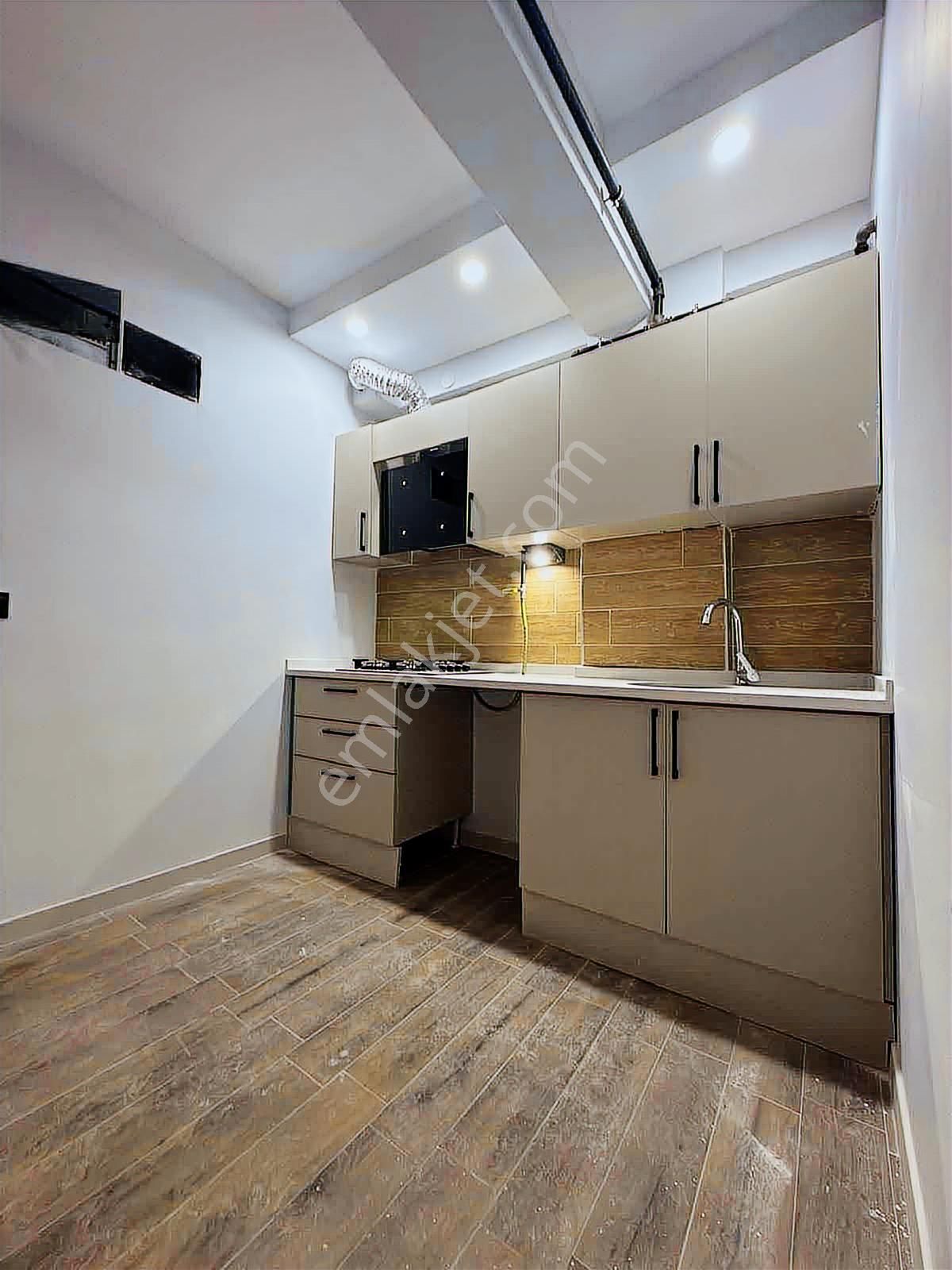 Sütlüce Mh İçem Kapısı Yanı Ayrımutfaklı Geniş Kiralık 1+1 Daire - Görsel 7