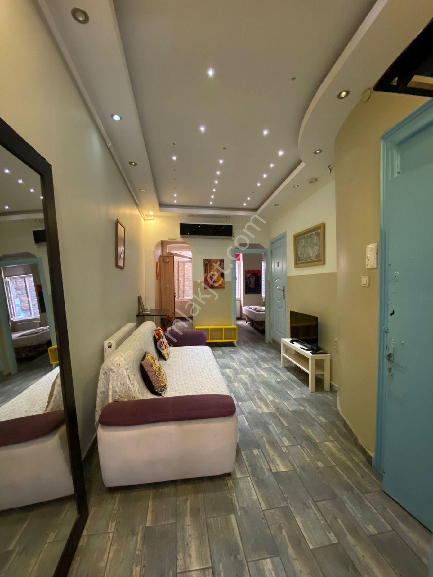 Beyoğlu Cihangirde 2+1 Lüx Kiralik Daire