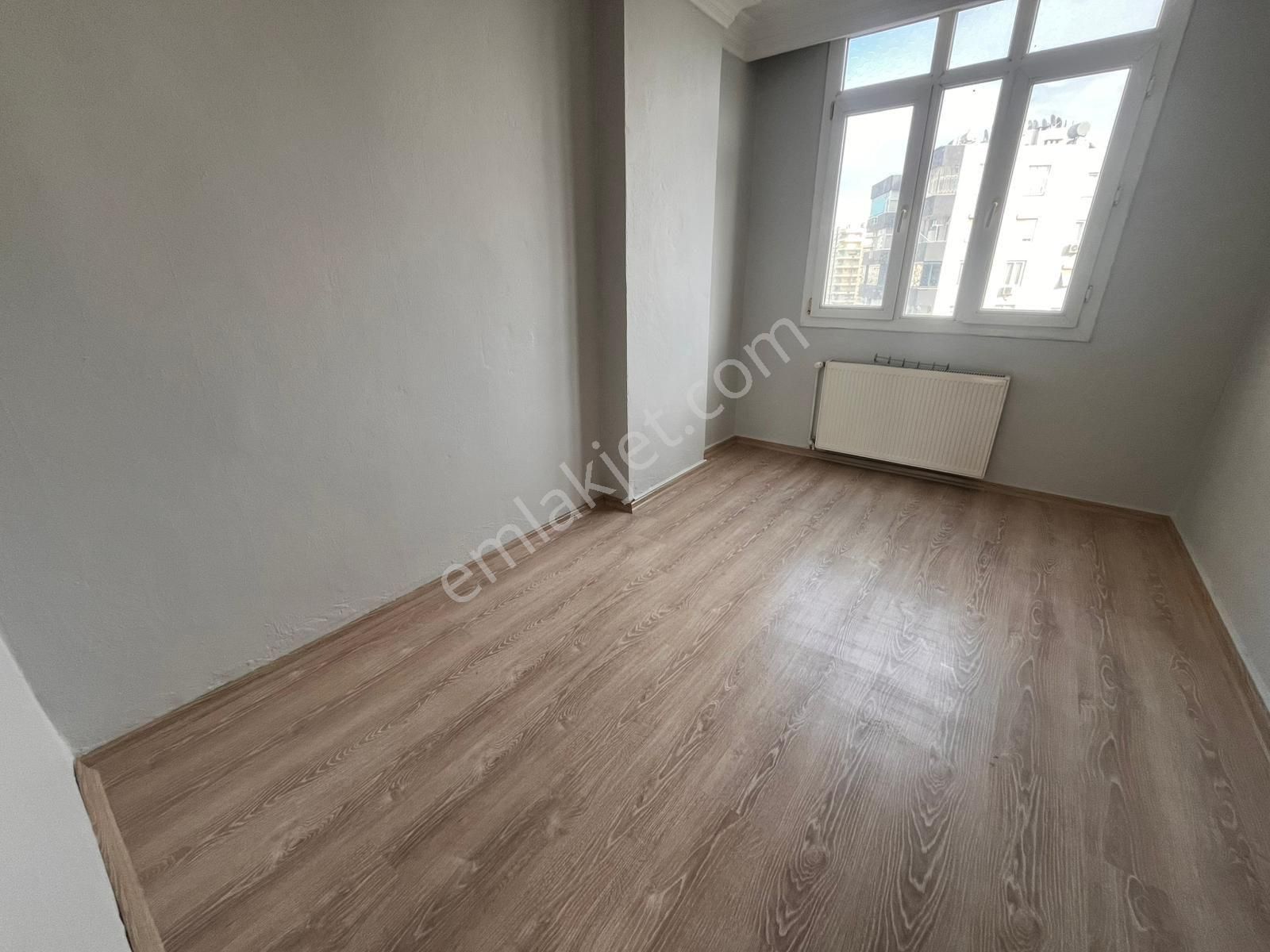 Merkezi Konumlu 3+1 Geniş Oturumlu Doğalgazlı Kiralık Daire - Görsel 12