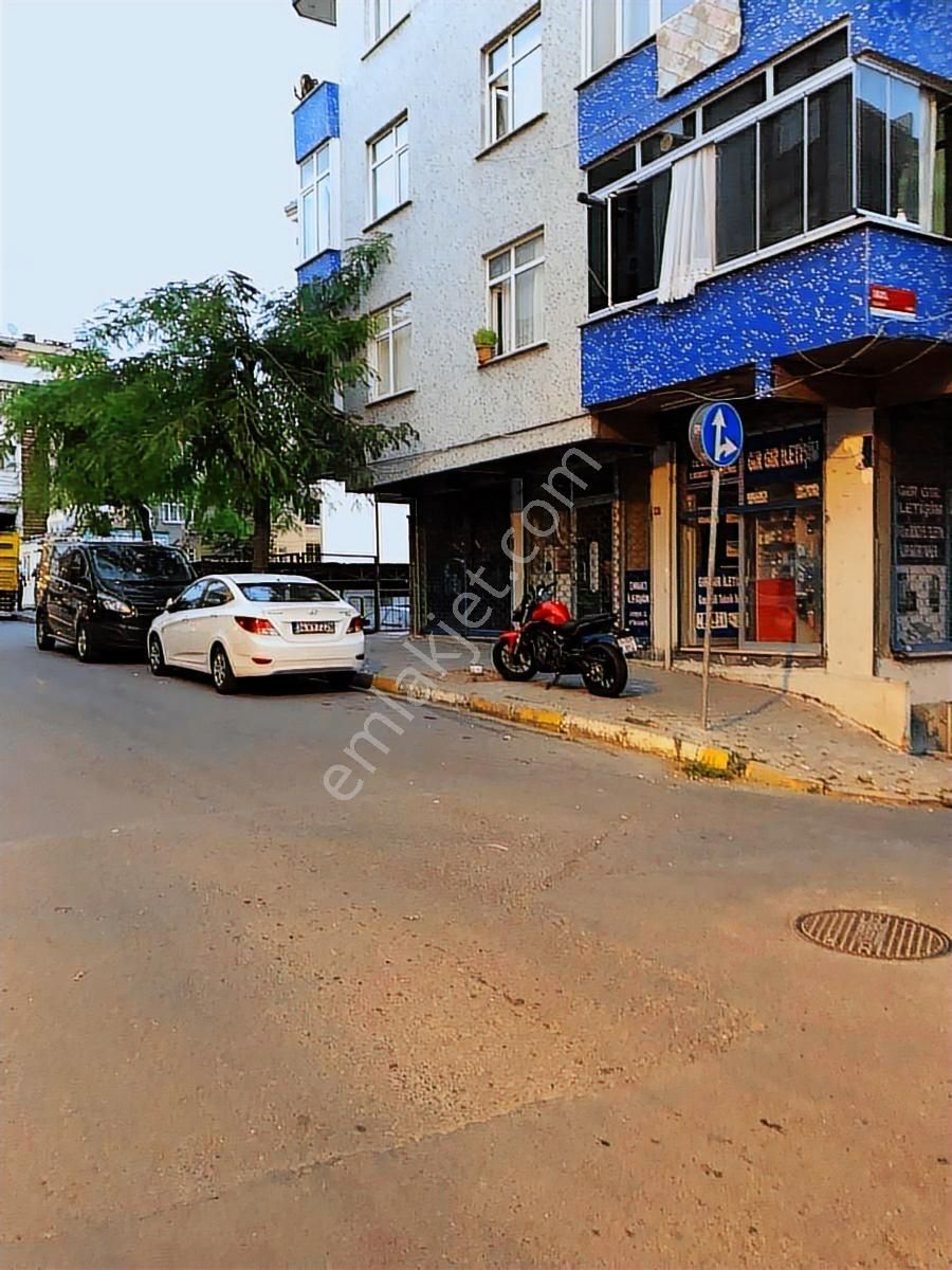 Bağcılar Merkezi Lokasyonda Düz Giriş Satılık Dükkan - Görsel 7