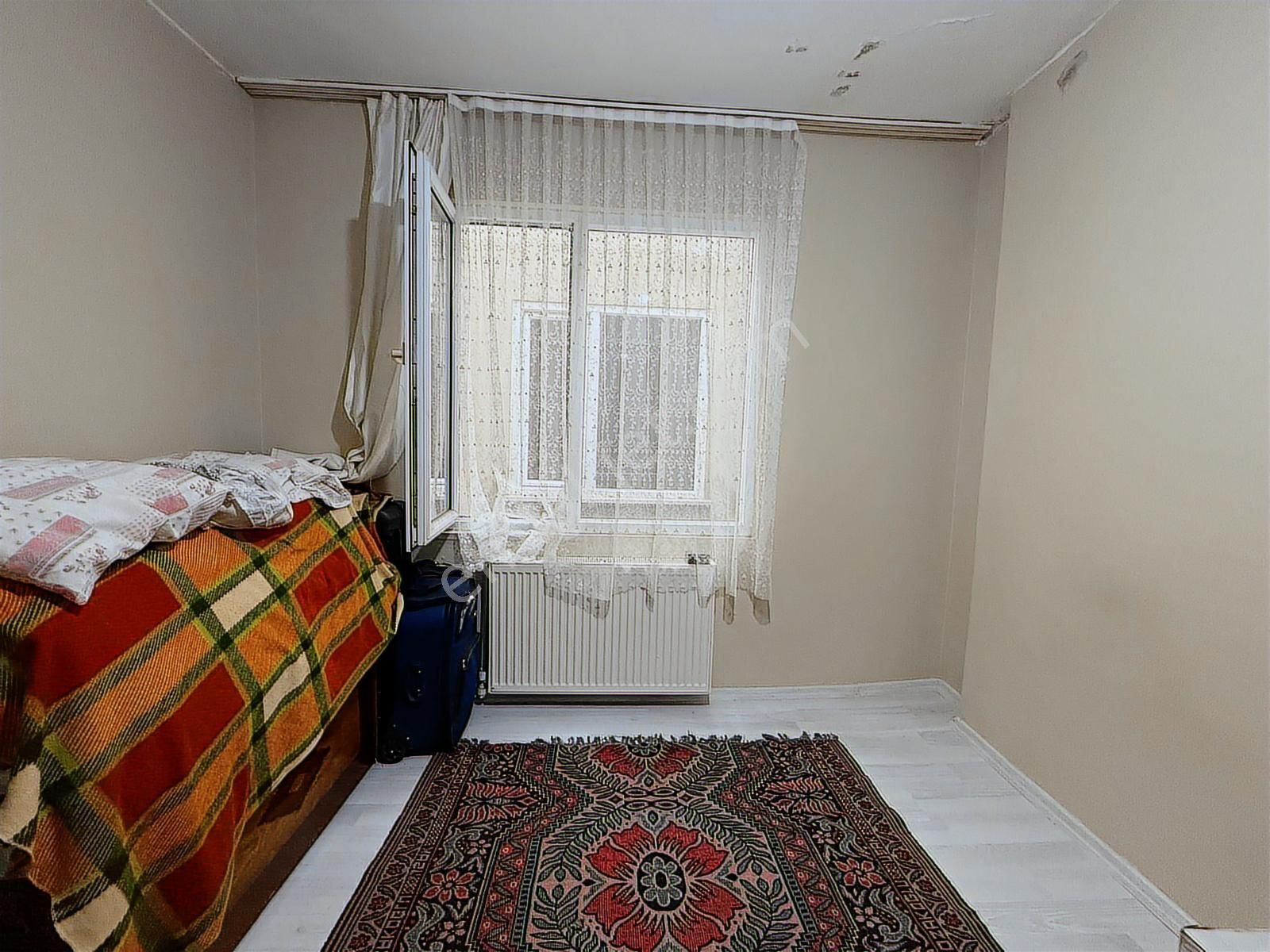 Kıraç Merkez'de Satılık 3+1 Balkonlu 125 M² İskanlı Arakat Daire - Görsel 11