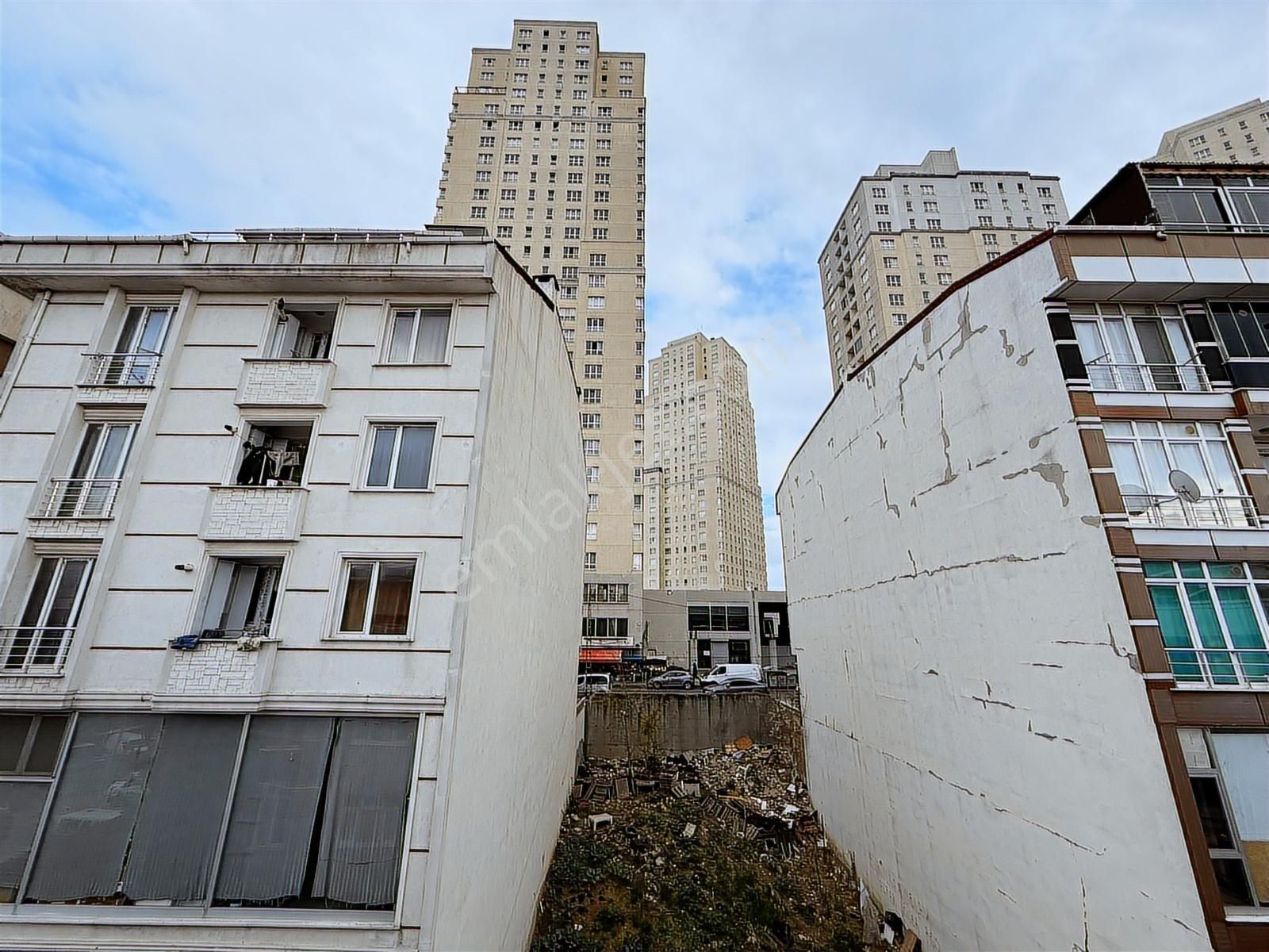 Kıraç Merkez'de Satılık 3+1 Balkonlu 125 M² İskanlı Arakat Daire - Görsel 4