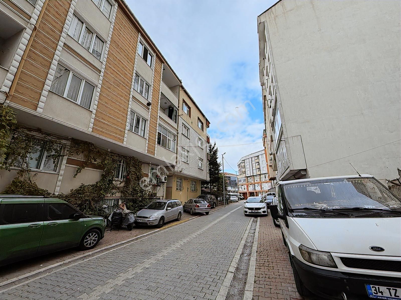 Kıraç Merkez'de Satılık 3+1 Balkonlu 125 M² İskanlı Arakat Daire - Görsel 7