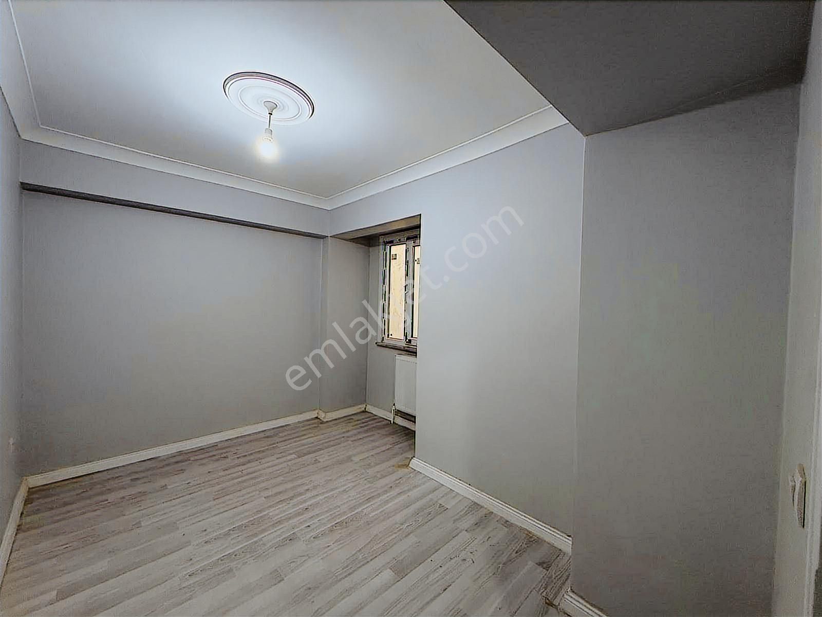 Satılık Tevfik Bey Mah'de 2+1 Sıfır Arakat Balkonlu Fırsat Daire - Görsel 3