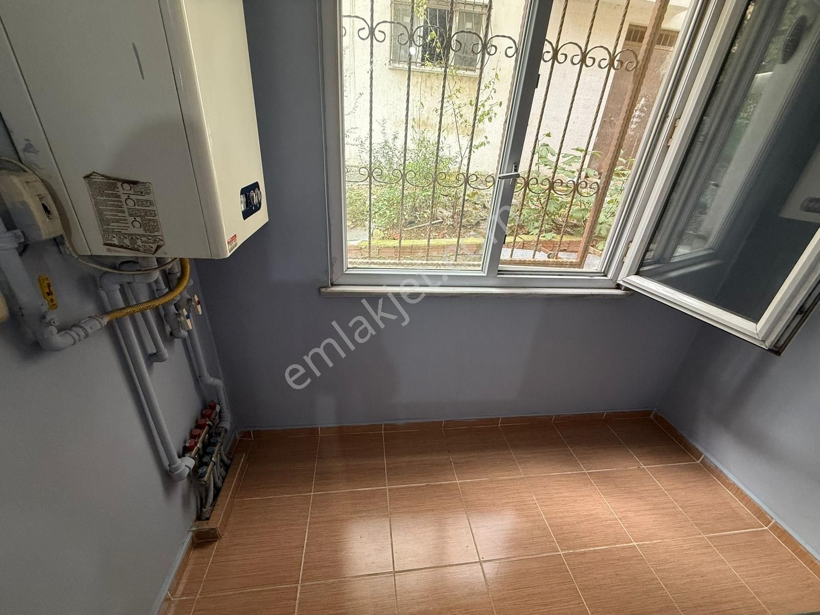 Şehitler Mah'de 2+1 Balkonlu Cadde Yakın Yüksek Giriş Masrafsız - Görsel 4