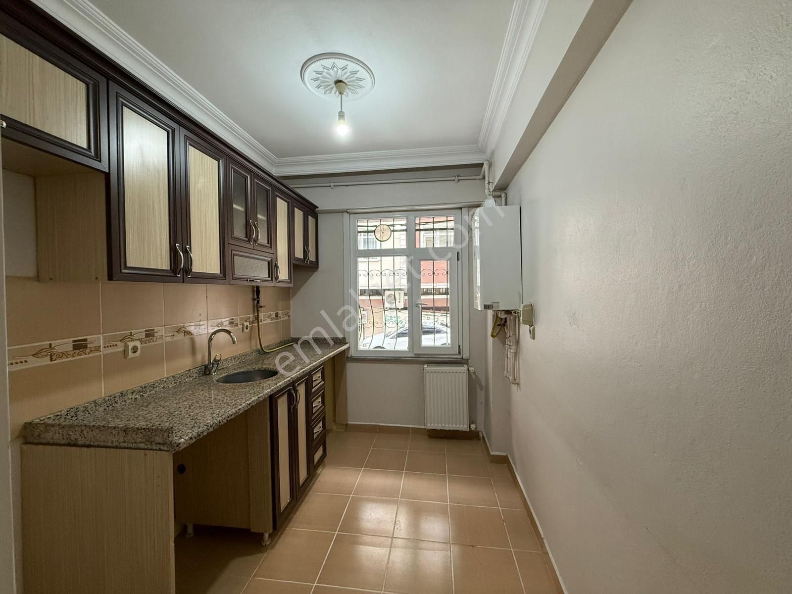 Mehterçeşme Mah'de 2+1 90 M² Metrobüse Yakın Yüksek Giriş Temiz - Görsel 4