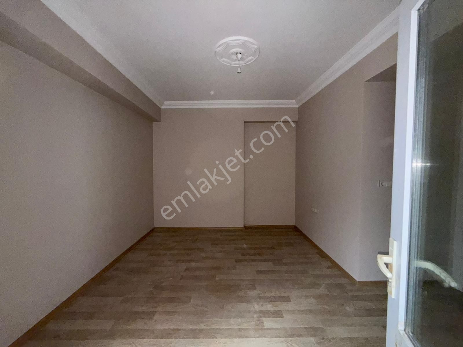 Namık Kemal Mah'de 2+1 100 M² Balkonlu Metrobüse Yakın Arakat !! - Görsel 12