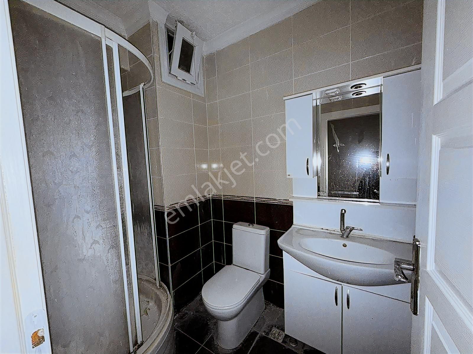 Namık Kemal Mah'de 2+1 100 M² Balkonlu Metrobüse Yakın Arakat !! - Görsel 13