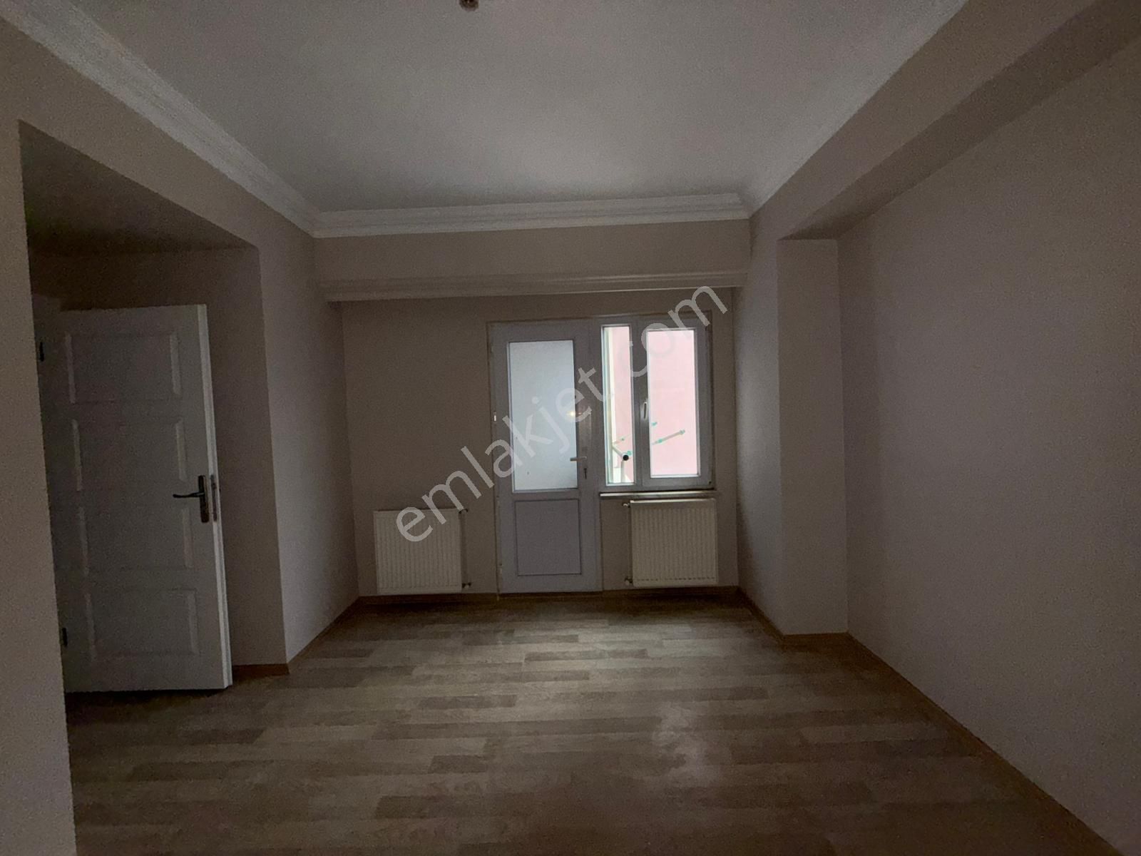 Namık Kemal Mah'de 2+1 100 M² Balkonlu Metrobüse Yakın Arakat !! - Görsel 7