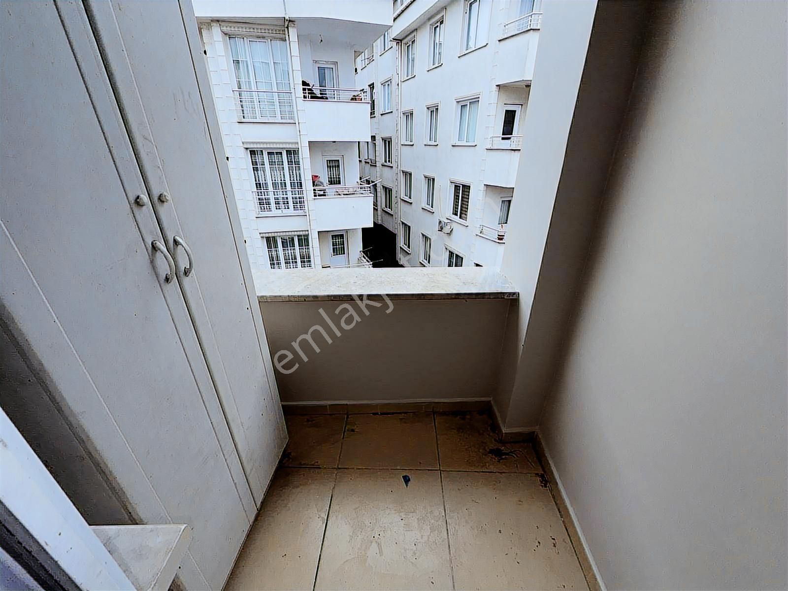 Namık Kemal Mah'de 2+1 100 M² Balkonlu Metrobüse Yakın Arakat !! - Görsel 6
