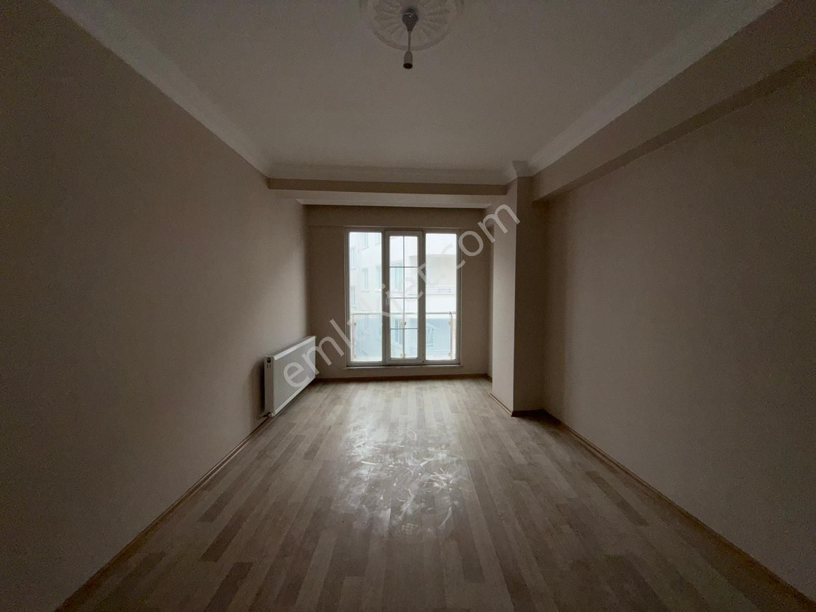 Namık Kemal Mah'de 2+1 100 M² Balkonlu Metrobüse Yakın Arakat !! - Görsel 3