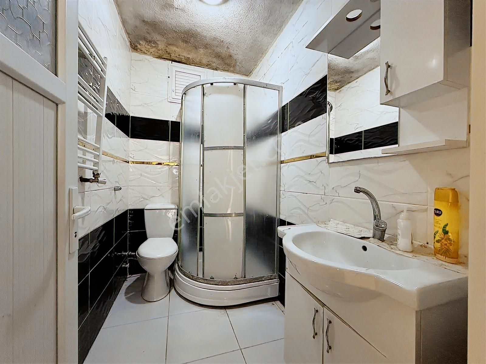 Kiralık Sultaniye Es Kule Avm Yakını 2+1 90 M² Arakat Yeni Bina - Görsel 3