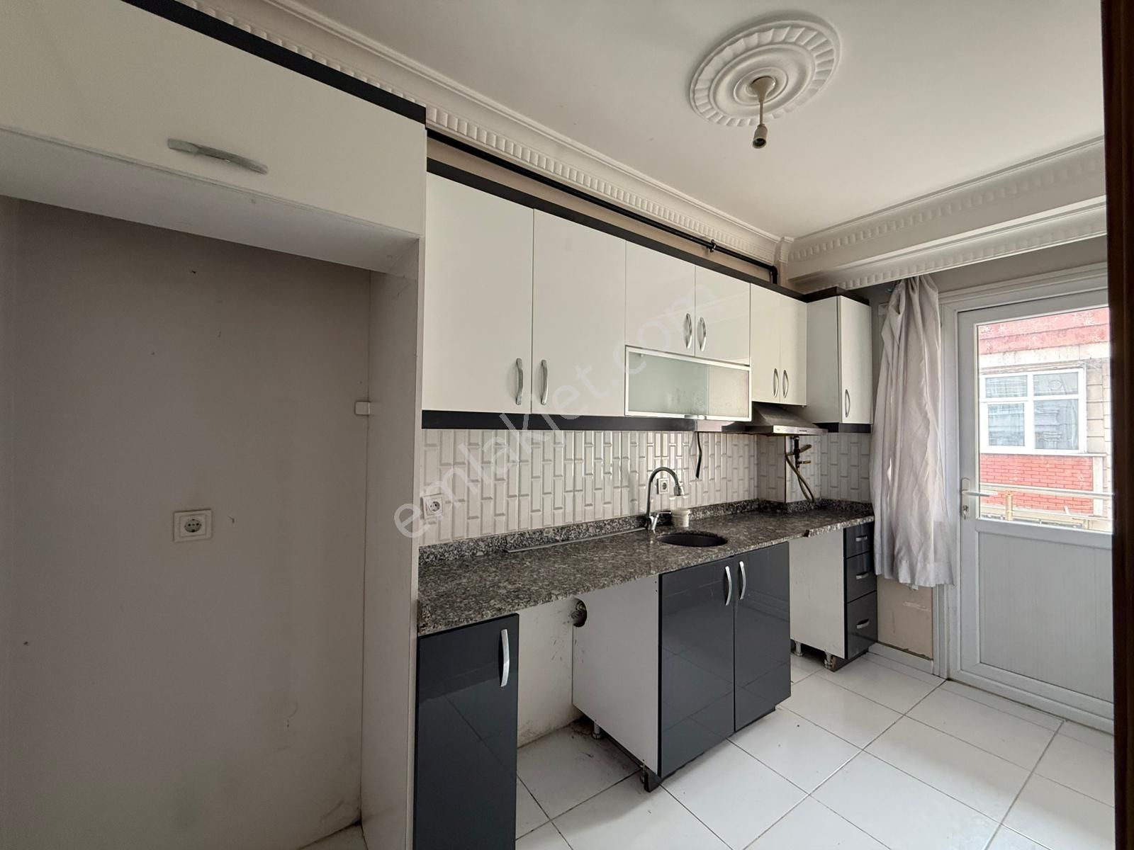 Kiralık Sultaniye Es Kule Avm Yakını 2+1 90 M² Arakat Yeni Bina - Görsel 12