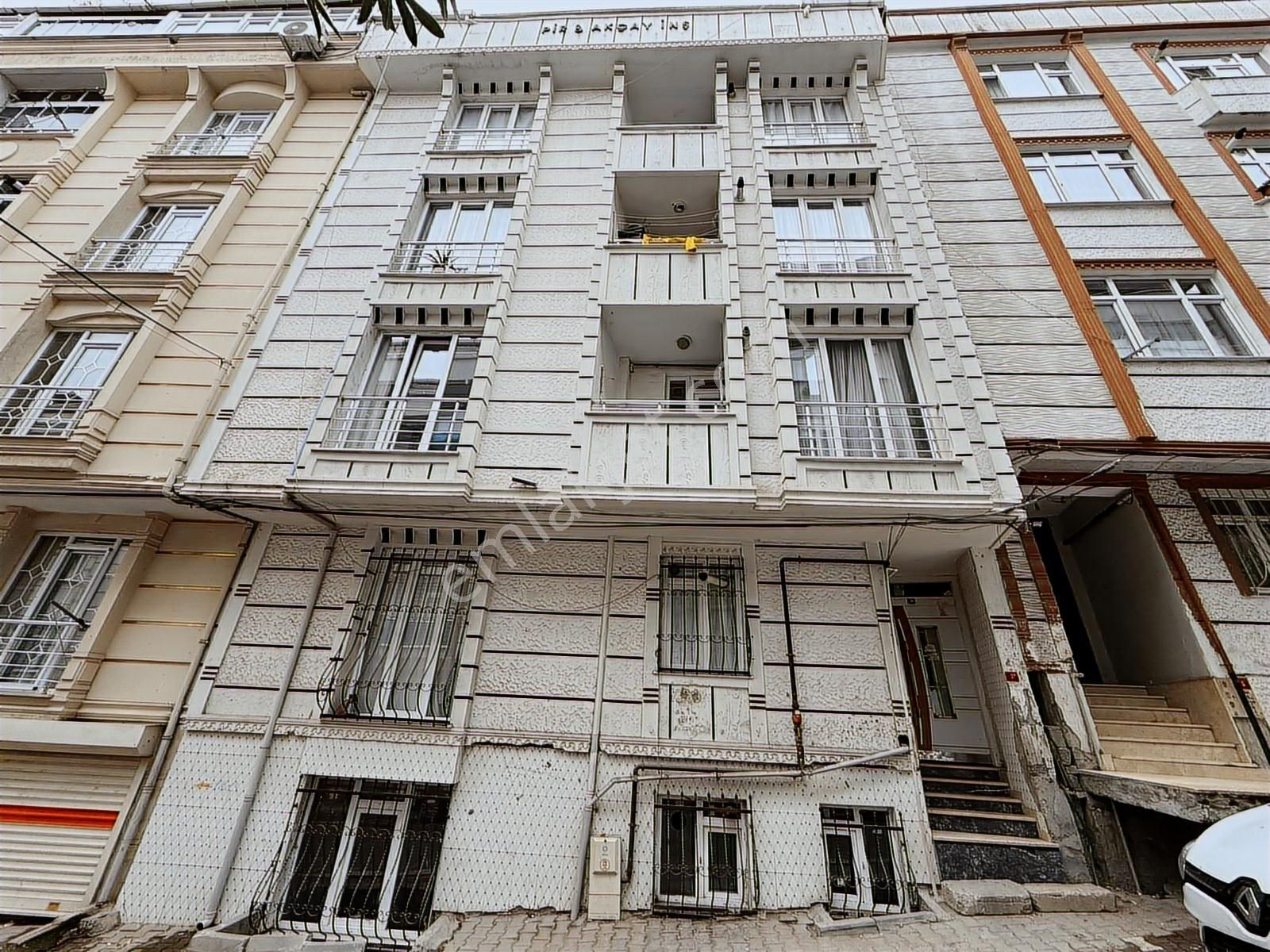 Kıraç Necip Fazıl'da 2+1 110 M² Bahçeli Tertemiz Bahçe Kat Daire