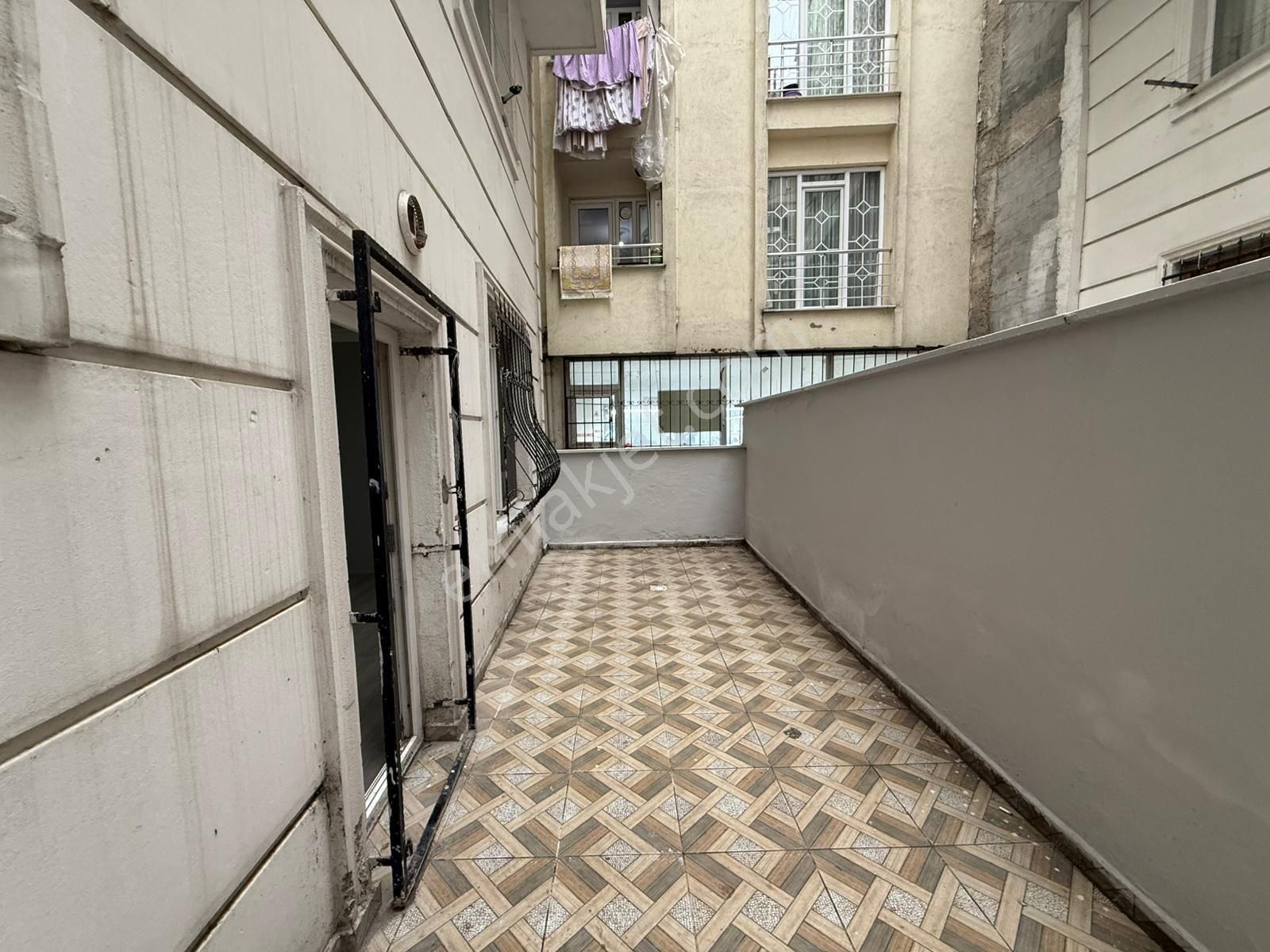 Kıraç Necip Fazıl'da 2+1 110 M² Bahçeli Tertemiz Bahçe Kat Daire - Görsel 13