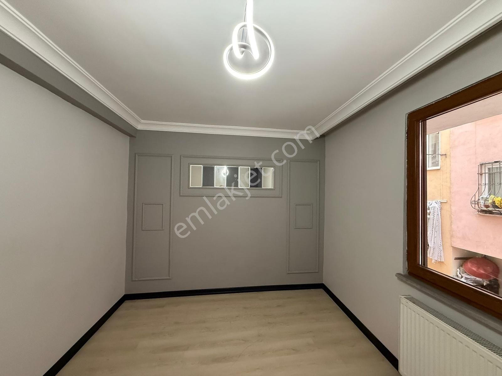 Metrobüse Yakın 1+1 Yeni Bina'da Dekorlu Fırsat Yüksek Giriş !!! - Görsel 6