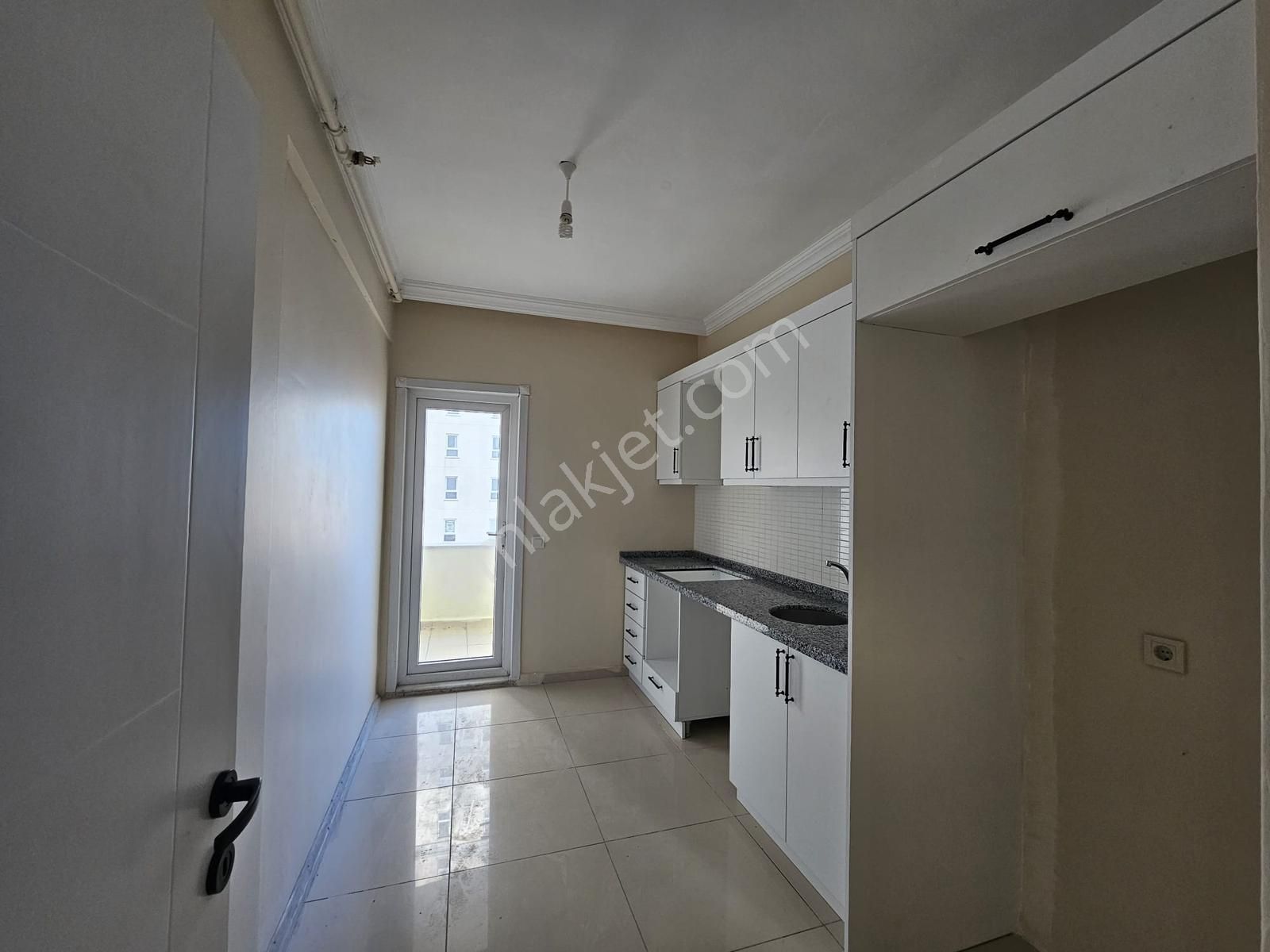 Star Towers Sitesi'de 2+1 115 M² Balkonlu Kiralık Sıfır Daire - Görsel 3