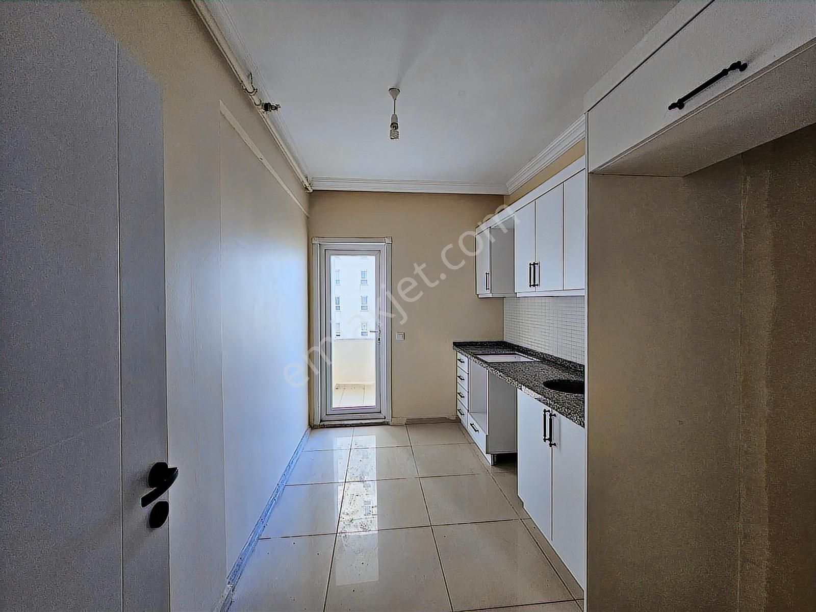 Star Towers Sitesi'de 2+1 115 M² Balkonlu Kiralık Sıfır Daire - Görsel 2