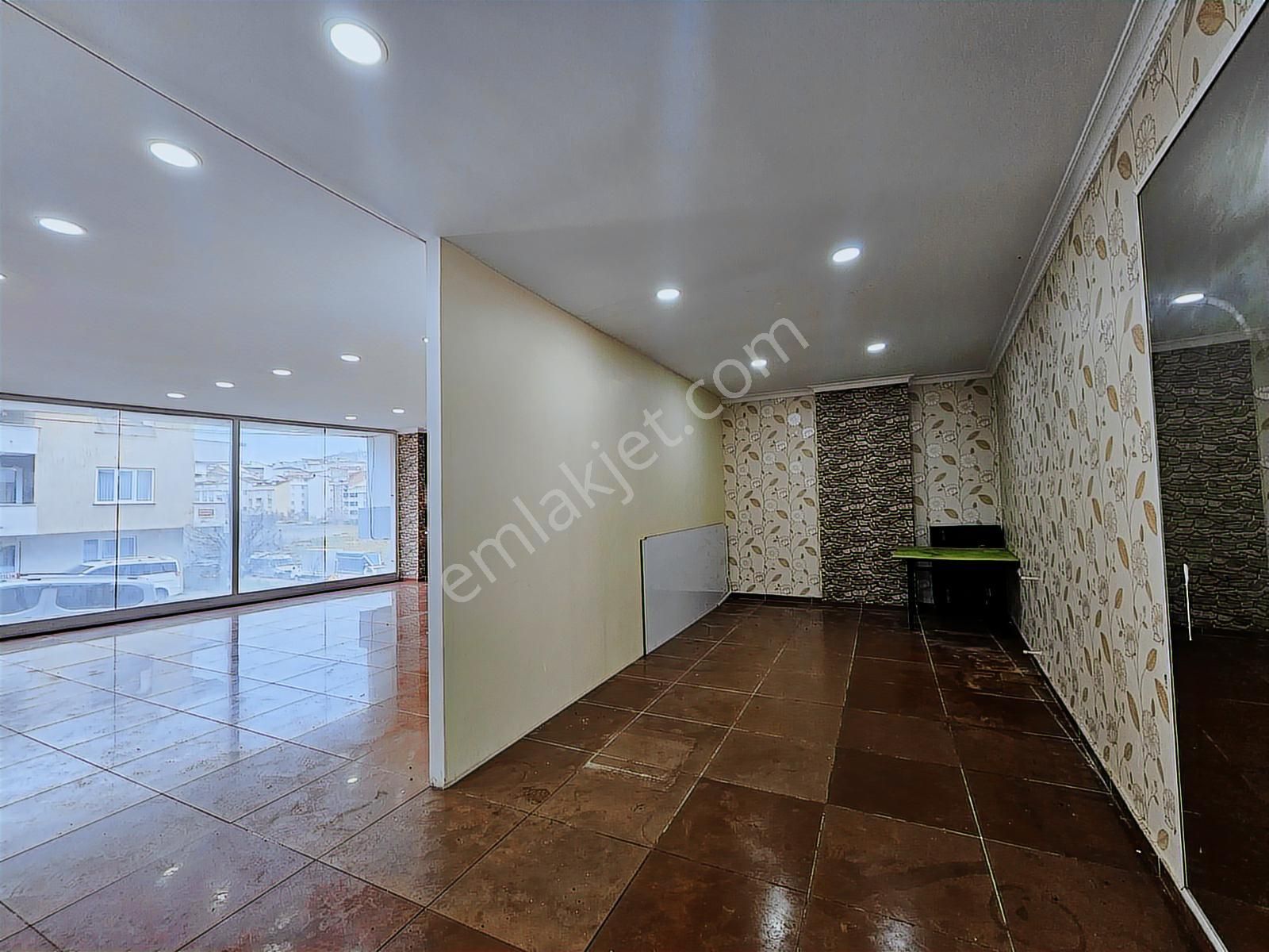Kıraç - Beylikdüzü Cadde Üzeri 120 M² Kiralık Masrafsız Dükkan ! - Görsel 9