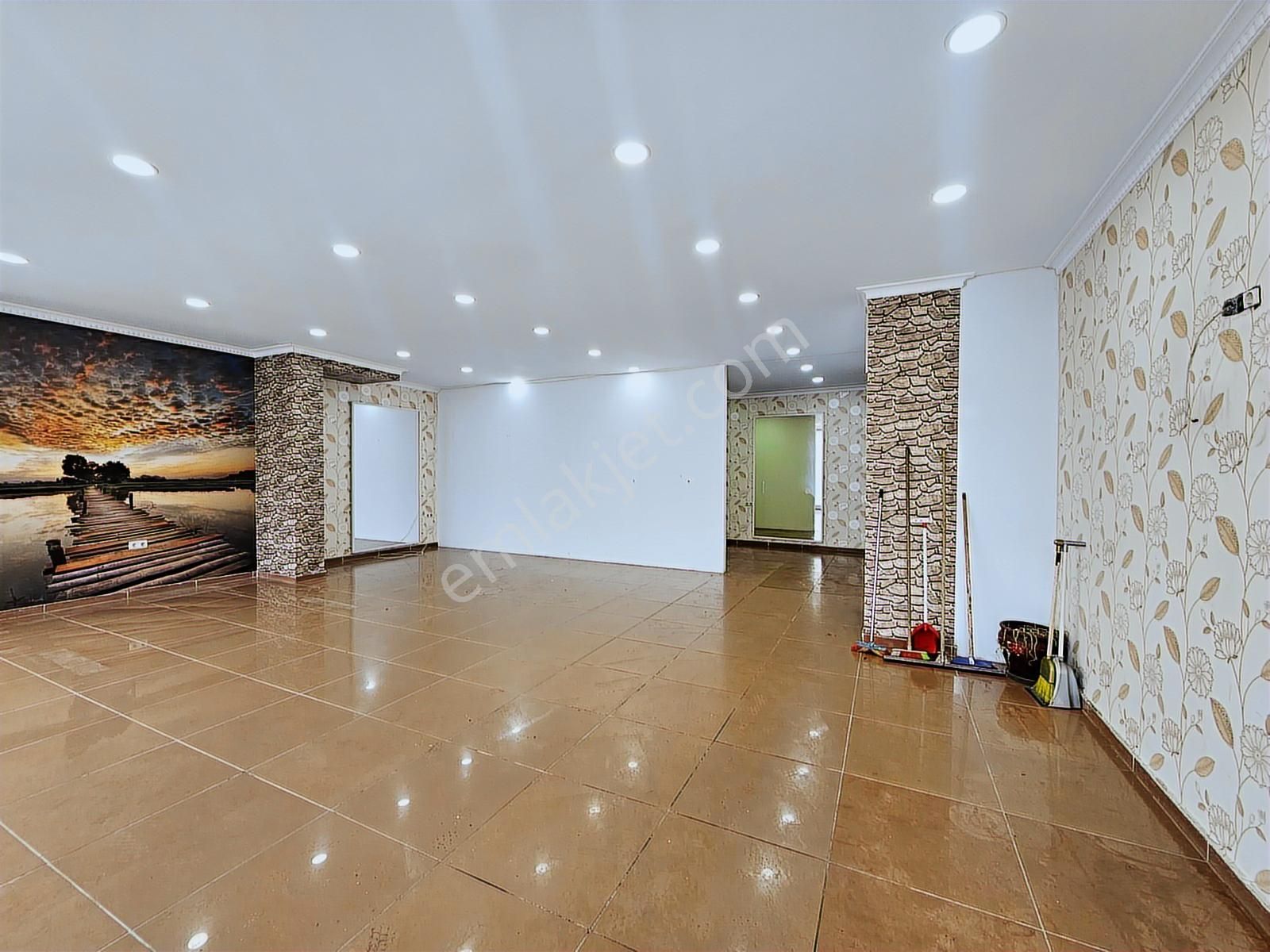 Kıraç - Beylikdüzü Cadde Üzeri 120 M² Kiralık Masrafsız Dükkan ! - Görsel 5