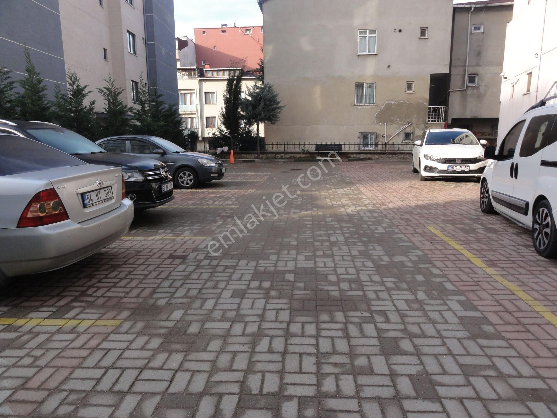 Dora'dan Pendik Şeyhlide İyi Lokasyonda 2+1 Ferah Daire - Görsel 13