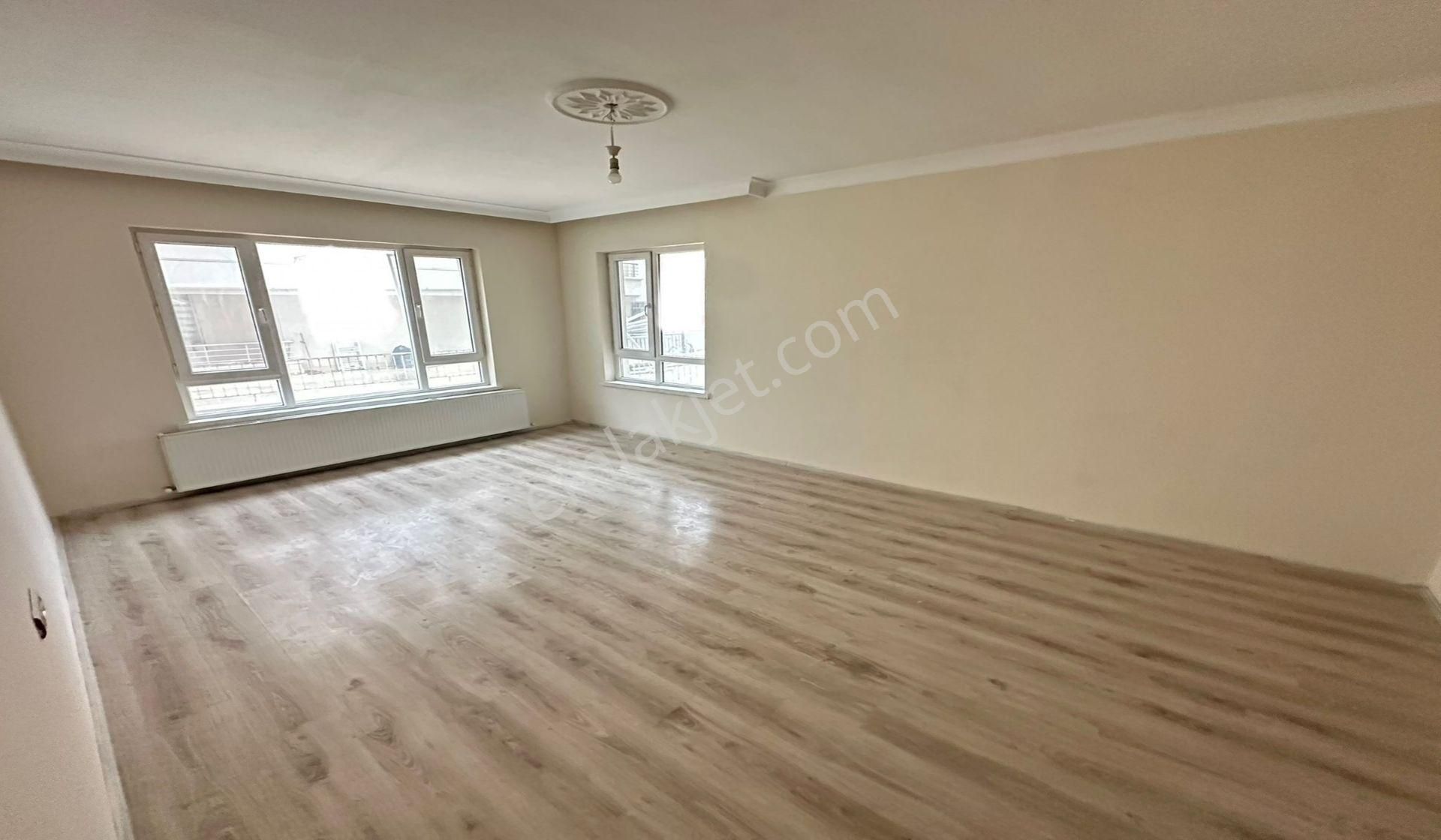 Atapark Çambaşı Caddesi Yakını 3+1 Asansörlü Genç Bina Masrafsız - Görsel 8