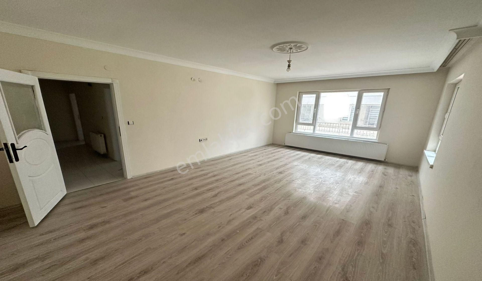 Atapark Çambaşı Caddesi Yakını 3+1 Asansörlü Genç Bina Masrafsız - Görsel 9