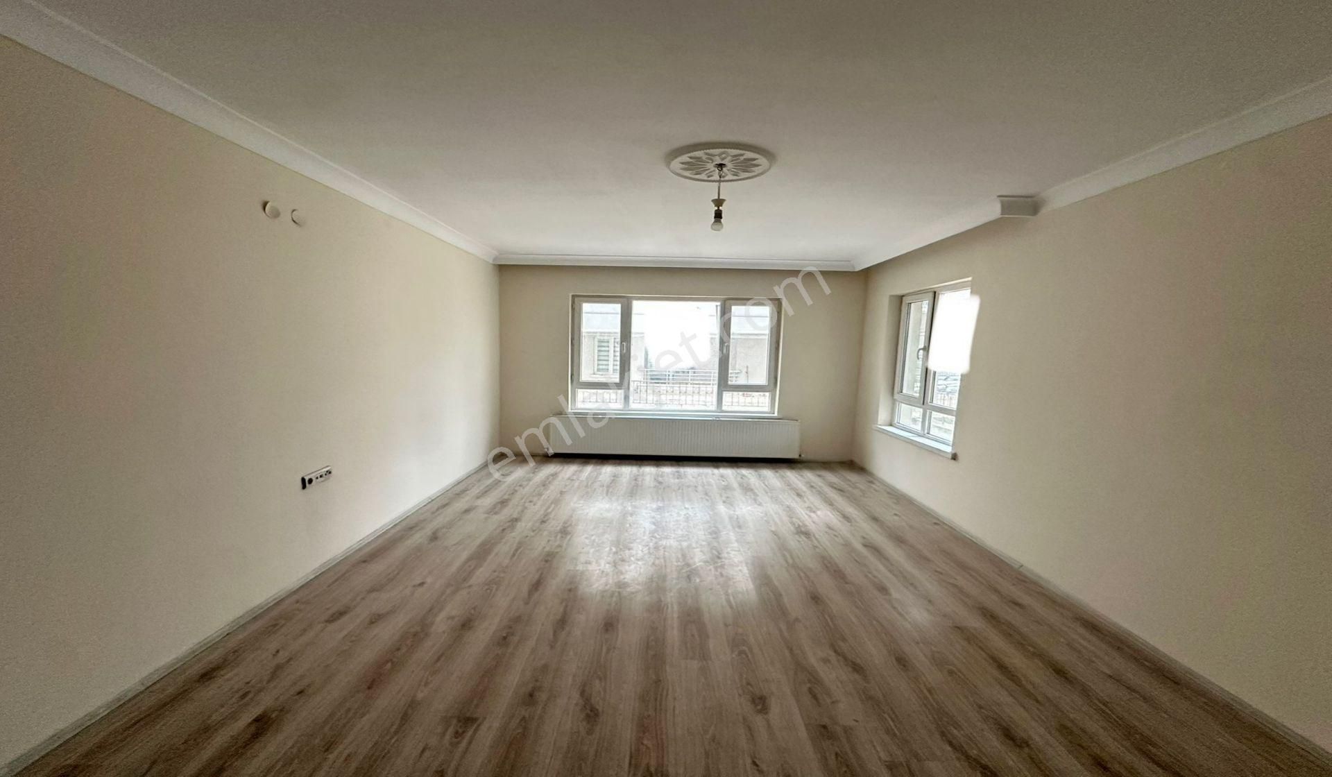 Atapark Çambaşı Caddesi Yakını 3+1 Asansörlü Genç Bina Masrafsız - Görsel 12