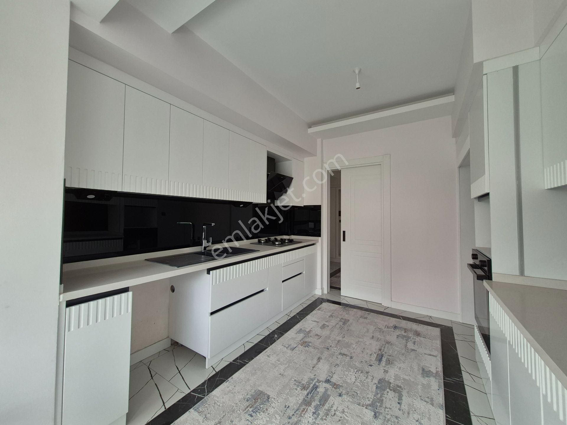 Genç Osman Caddesine Oldukça Yakın 4+1 Lüks Sıfır Yüksek Giriş Daire - Görsel 16