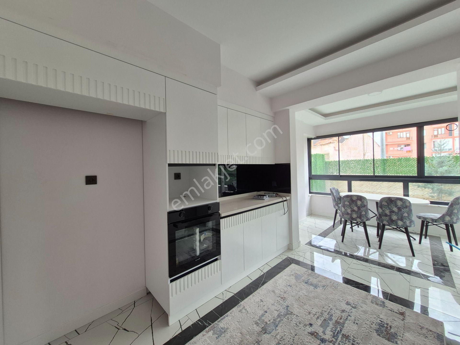 Genç Osman Caddesine Oldukça Yakın 4+1 Lüks Sıfır Yüksek Giriş Daire - Görsel 13