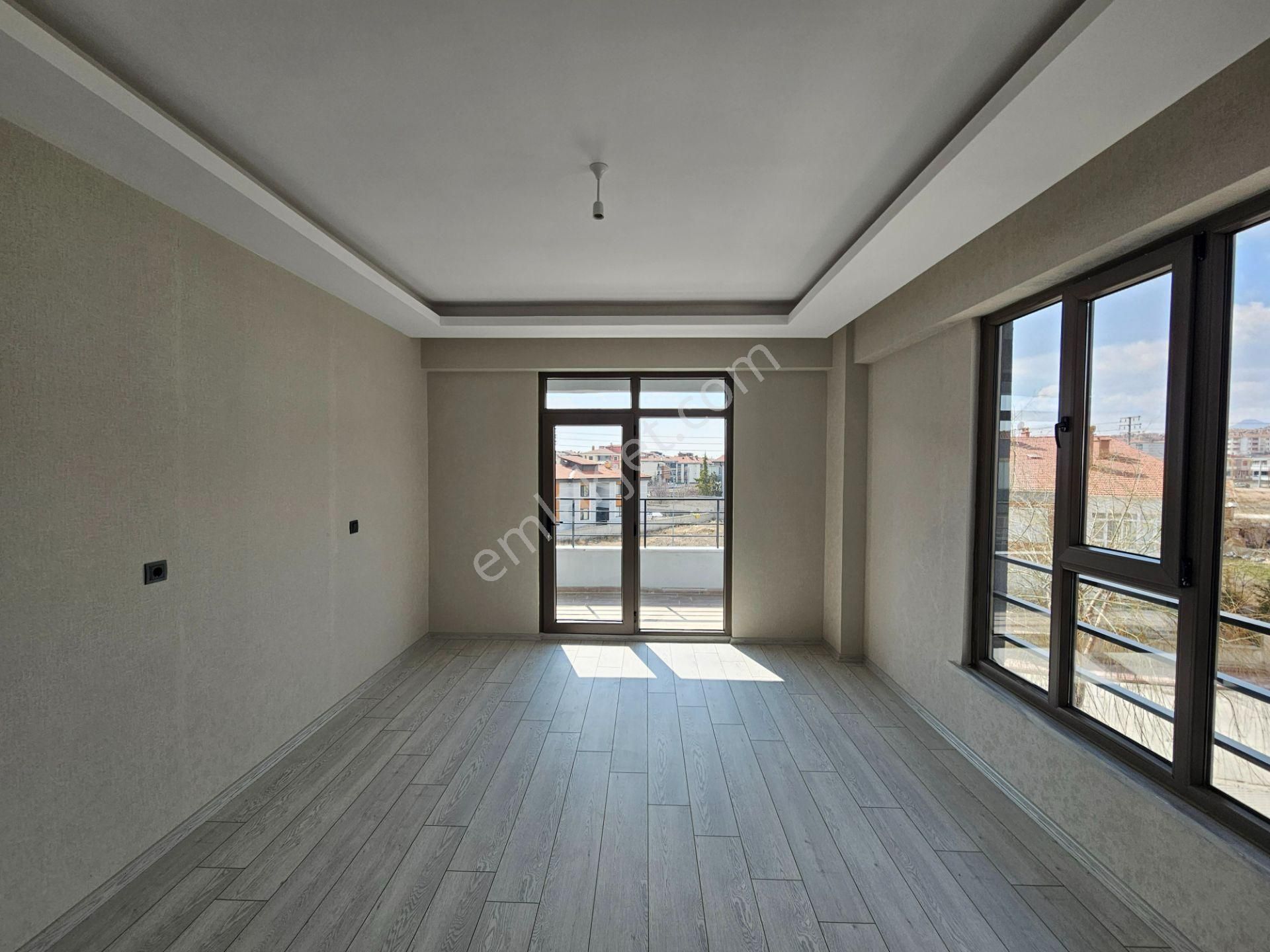 Ahmet Yesevi Caddesine Oldukça Yakın 2+1 Satılık Lüx Sıfır Daire‍ - Görsel 3