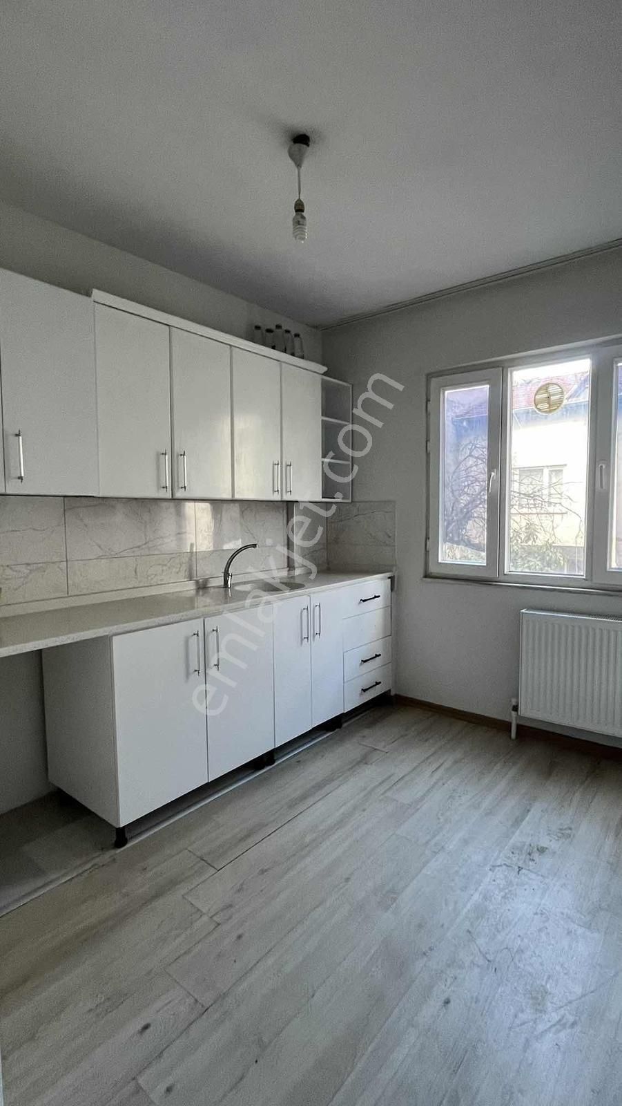Doğan Aslan'dan Bağlarbaşı'nda Kiralık 3+1 Daire - Görsel 16