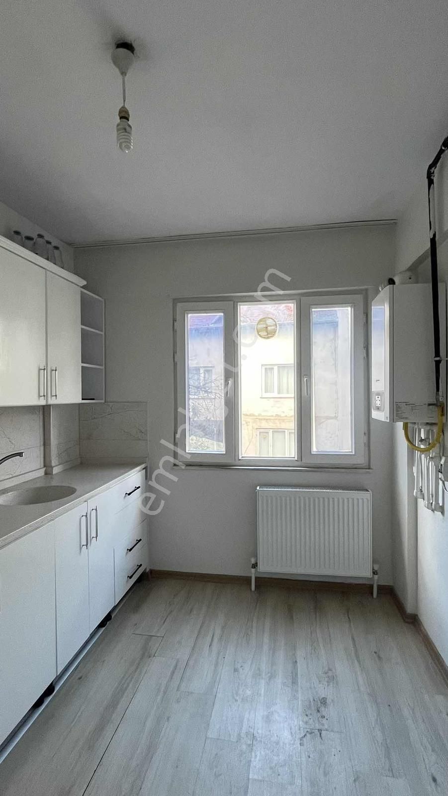 Doğan Aslan'dan Bağlarbaşı'nda Kiralık 3+1 Daire - Görsel 13