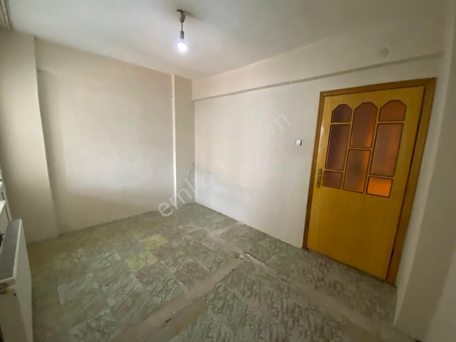 Deniz Yiğit Emlak'tan Cumhuriyet Mahallesinde 3+1bakımlı Arakat Daire - Görsel 18