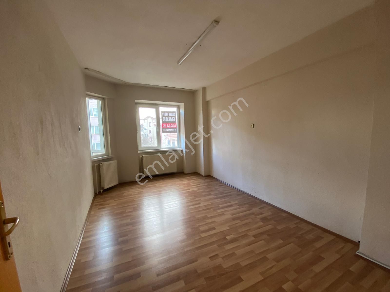 Deniz Yiğit Emlak'tan Cumhuriyet Mahallesinde 3+1bakımlı Arakat Daire - Görsel 9