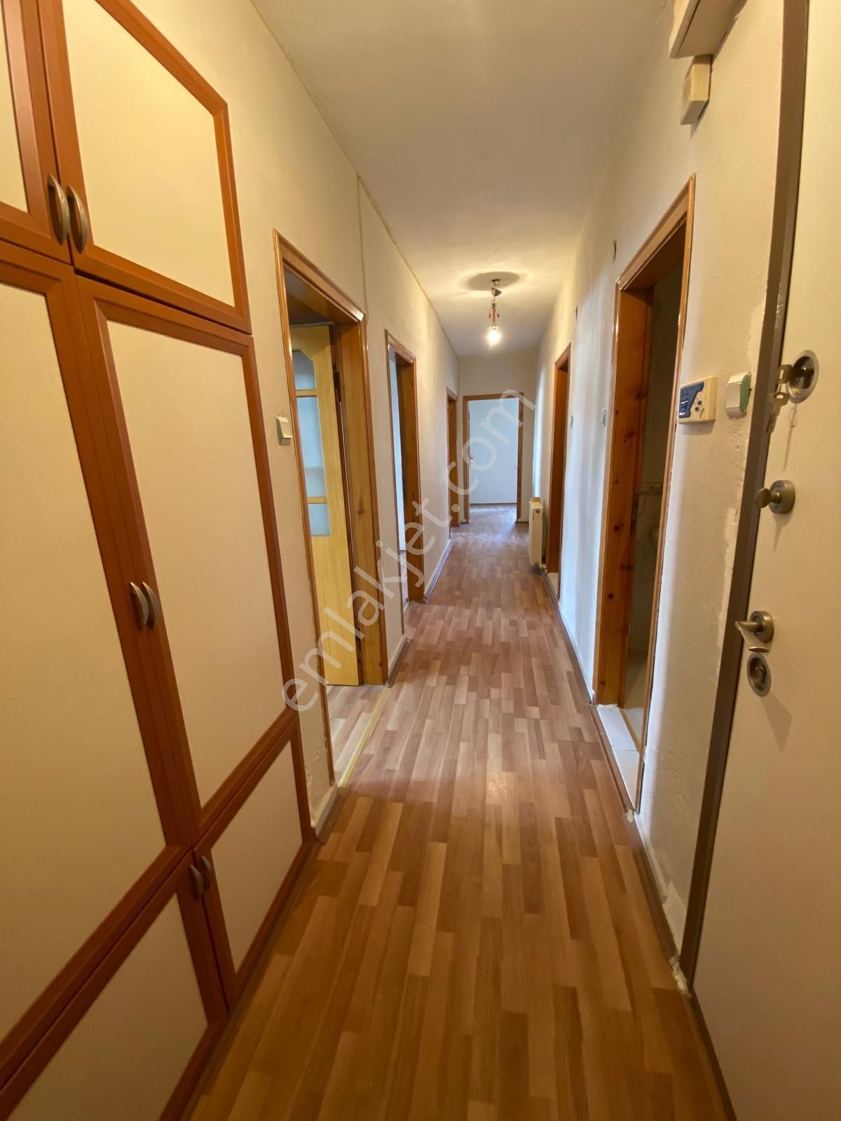 Deniz Yiğit Emlak'tan Cumhuriyet Mahallesinde 3+1bakımlı Arakat Daire - Görsel 22