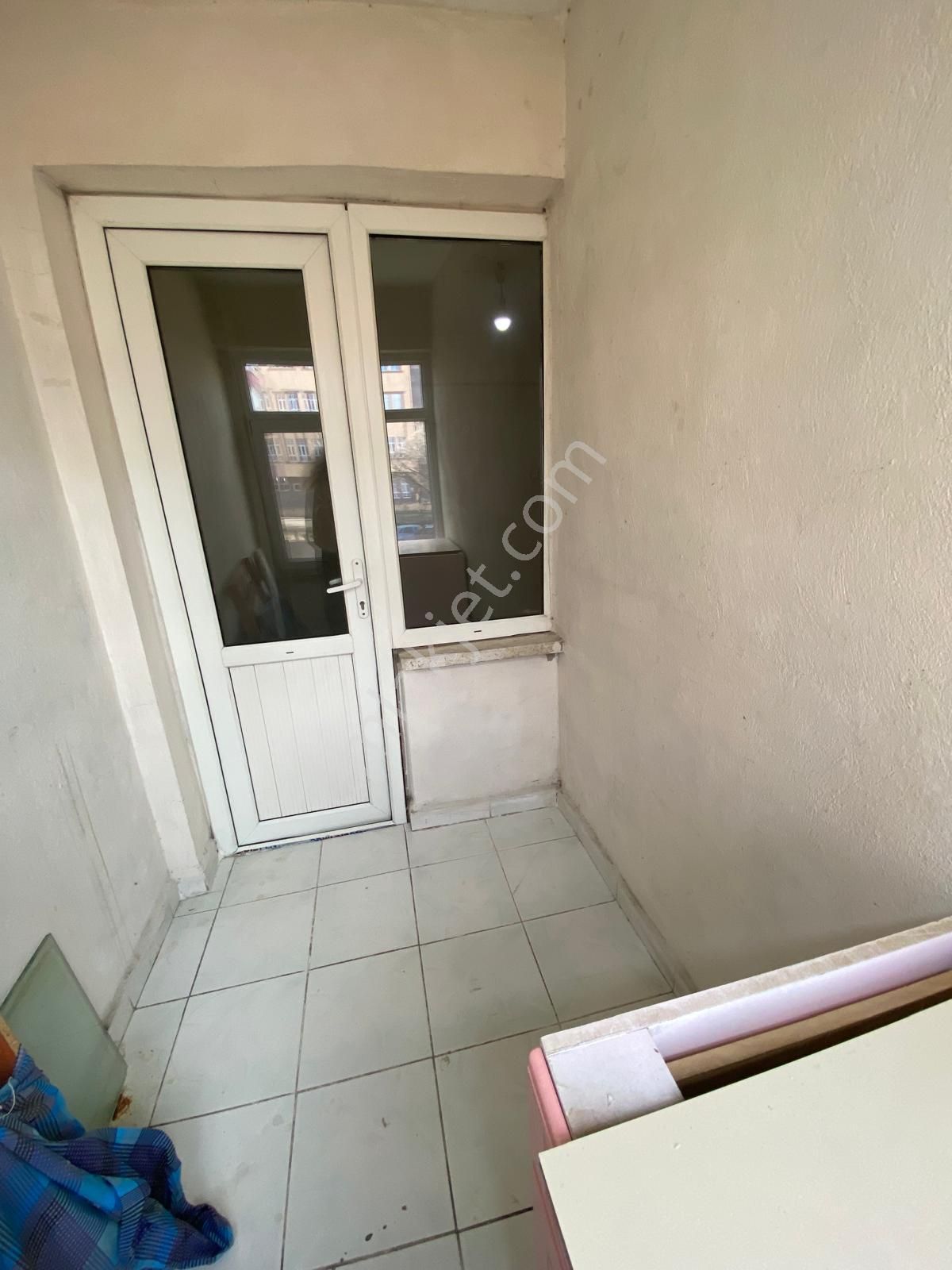 Deniz Yiğit Emlak'tan Cumhuriyet Mahallesinde 3+1bakımlı Arakat Daire - Görsel 19