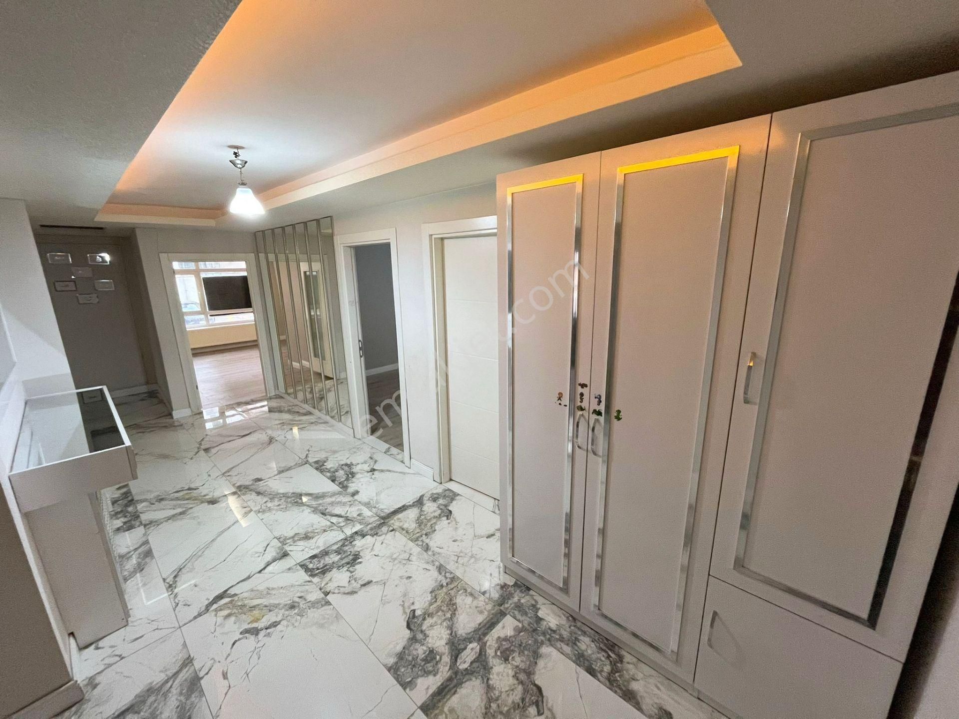 19 Mayıs Caddesi Yakını Orta Katta 3+1 Ön Cephe Bağımsız Lüks - Görsel 4