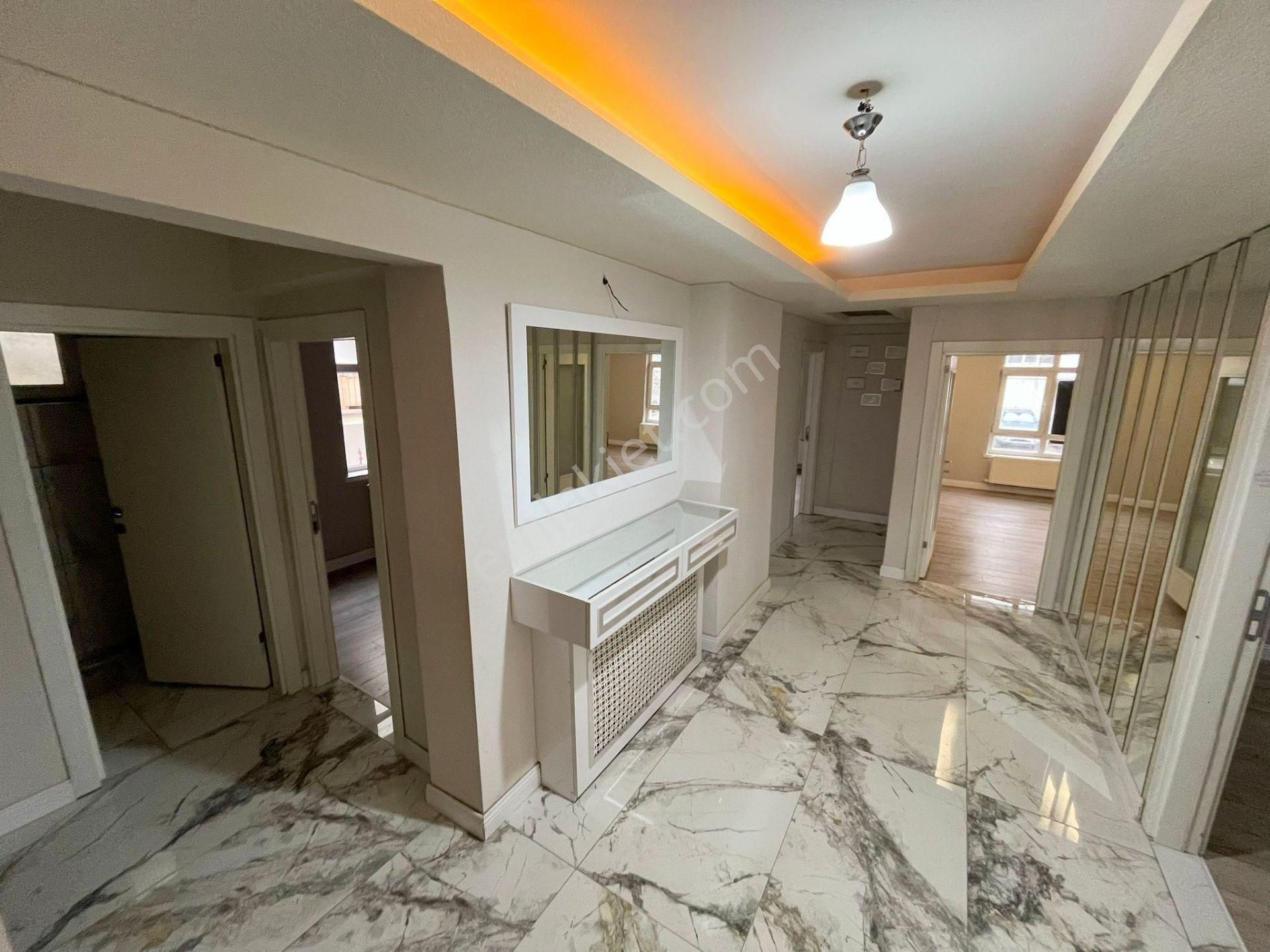 19 Mayıs Caddesi Yakını Orta Katta 3+1 Ön Cephe Bağımsız Lüks - Görsel 3