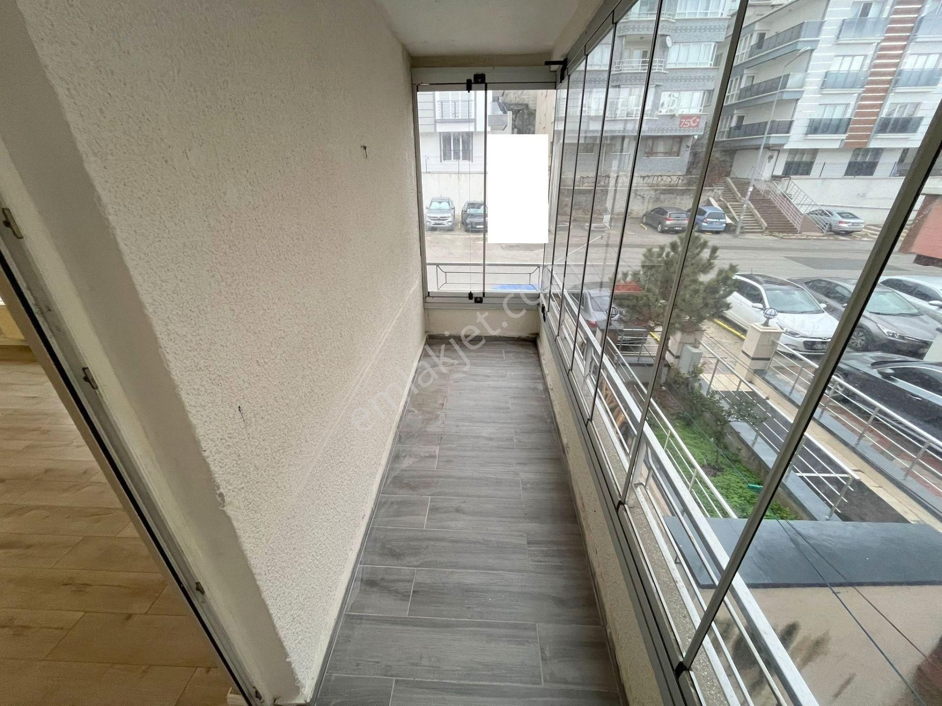 19 Mayıs Caddesi Yakını Orta Katta 3+1 Ön Cephe Bağımsız Lüks - Görsel 16