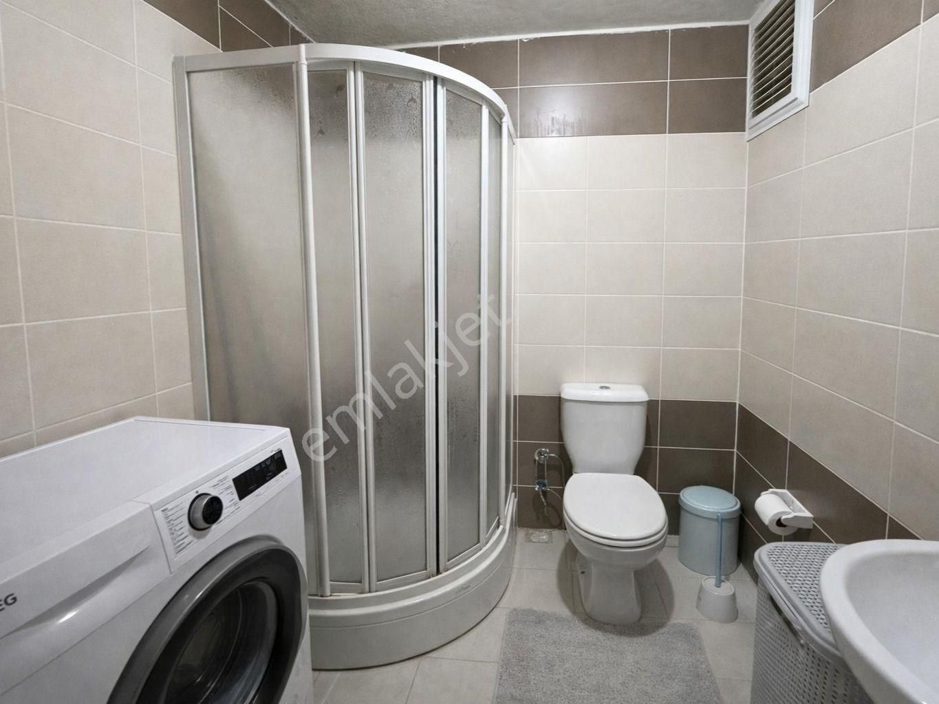 Karasu Merkezde Prestijli | Havuzlu Sitede 1+1 Satılık Daire - Görsel 16