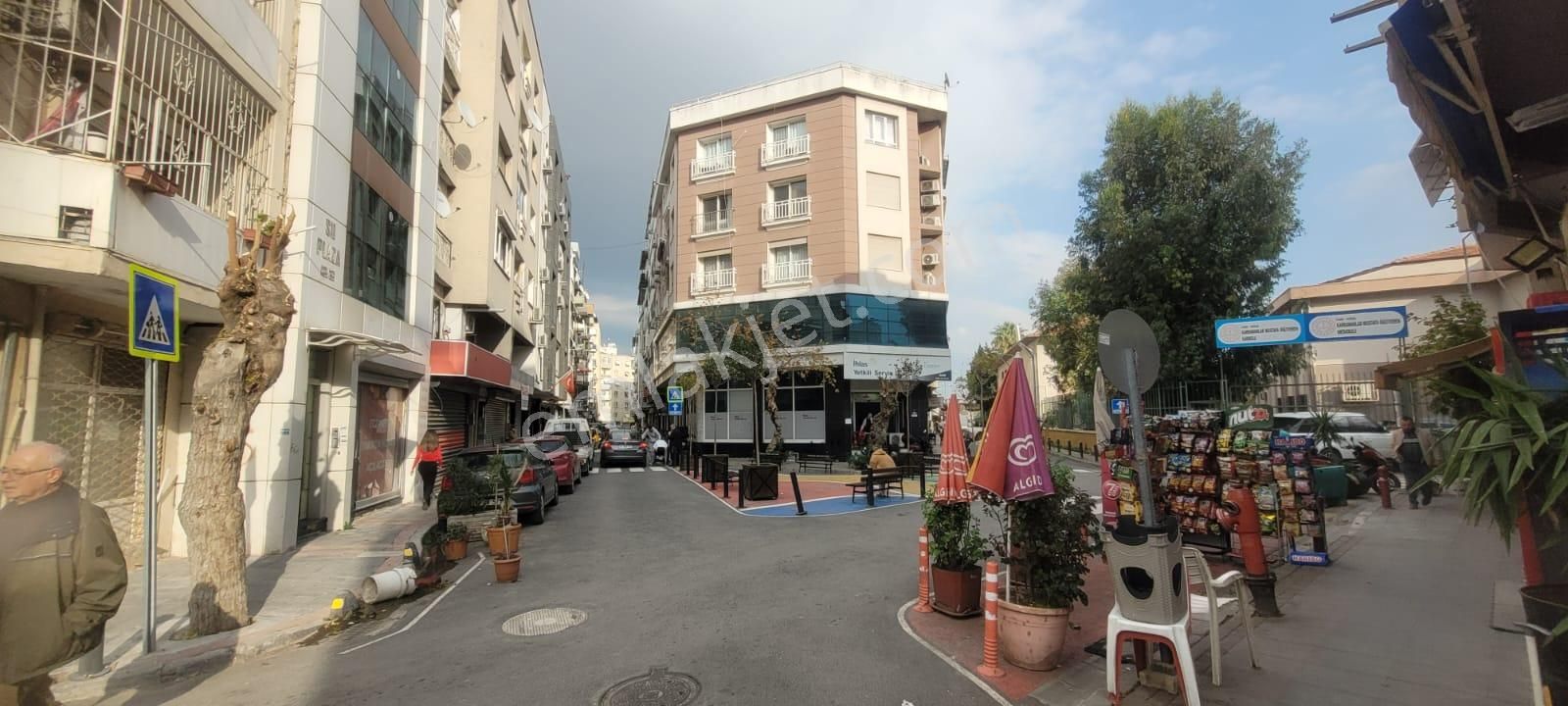 Alsancak Kahramanlar İzban Yakını Satılık Mobilyalı 1+1 Bahçeli - Görsel 16