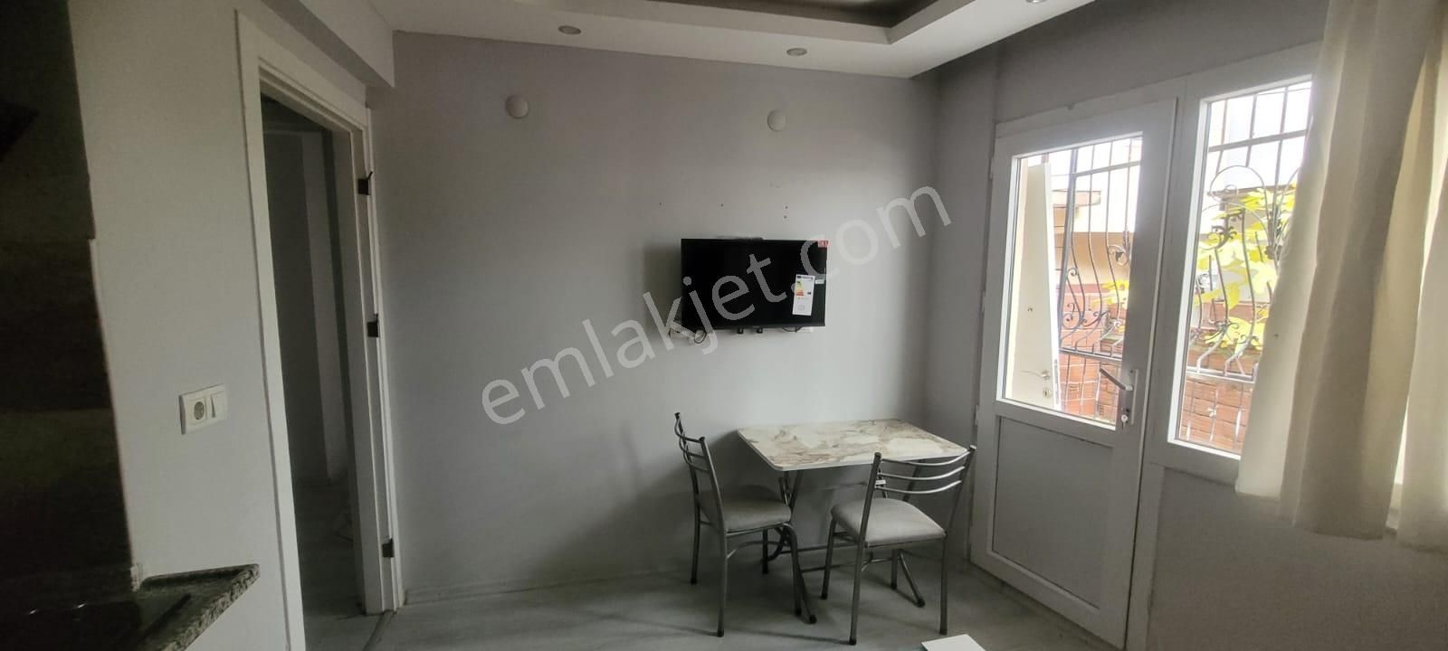 Alsancak Kahramanlar İzban Yakını Satılık Mobilyalı 1+1 Bahçeli - Görsel 4