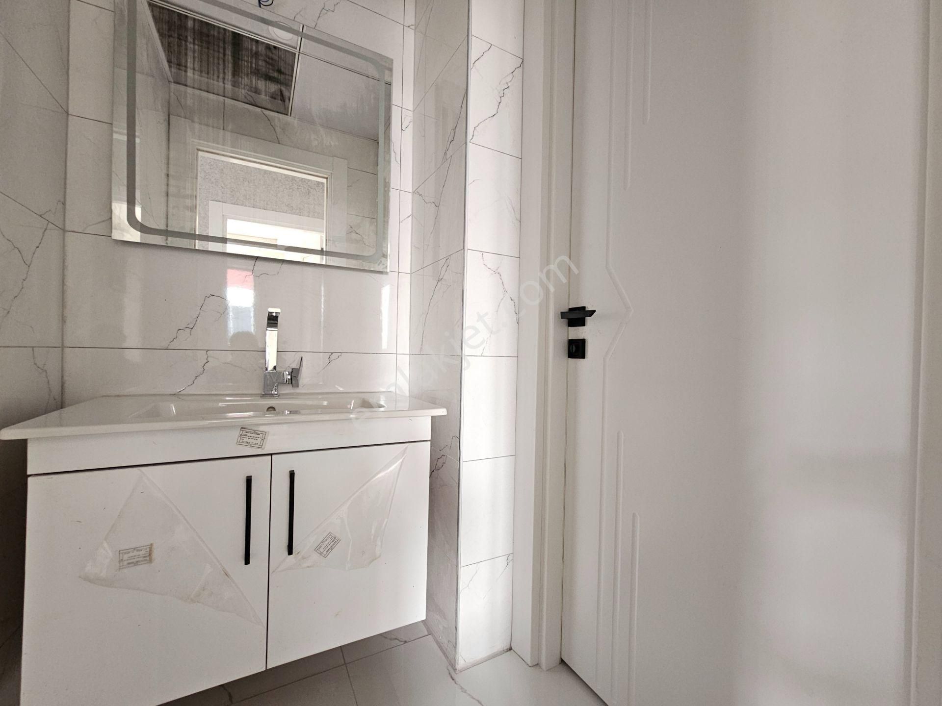 Dumlupınar Mahallesinde Barış Caddesi Yakını 2+1 Satılık Geniş Lüx Sıfır Daireler - Görsel 8