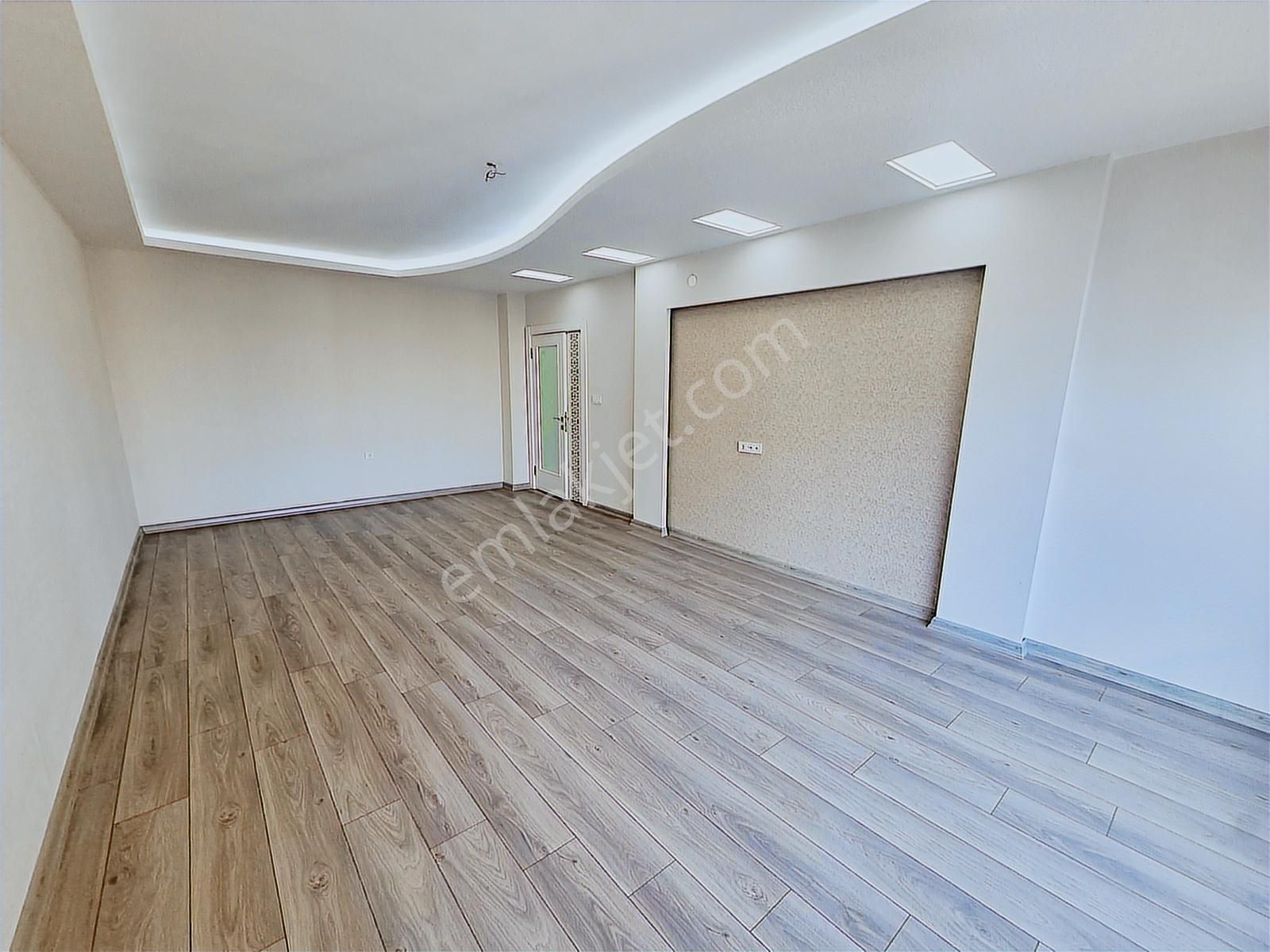 Beyoğlu'ndan Hastane Yanı T.balkonlu 6.kat Sitede Satılık 4+1 - Görsel 17